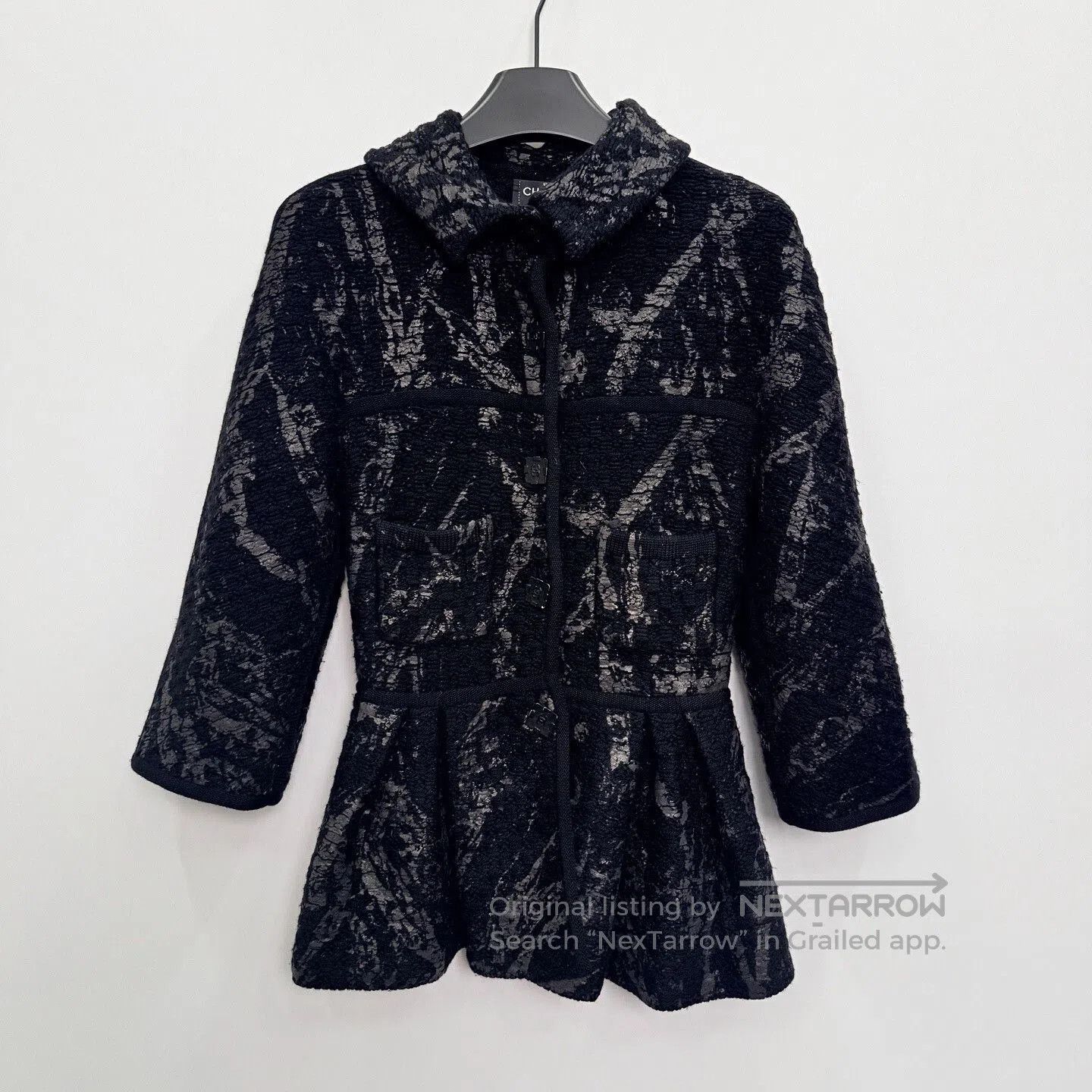 Chanel Chanel Black Tweed Short Coat. Size XXS / US 00 / IT 34 - 1 Thumbnail
