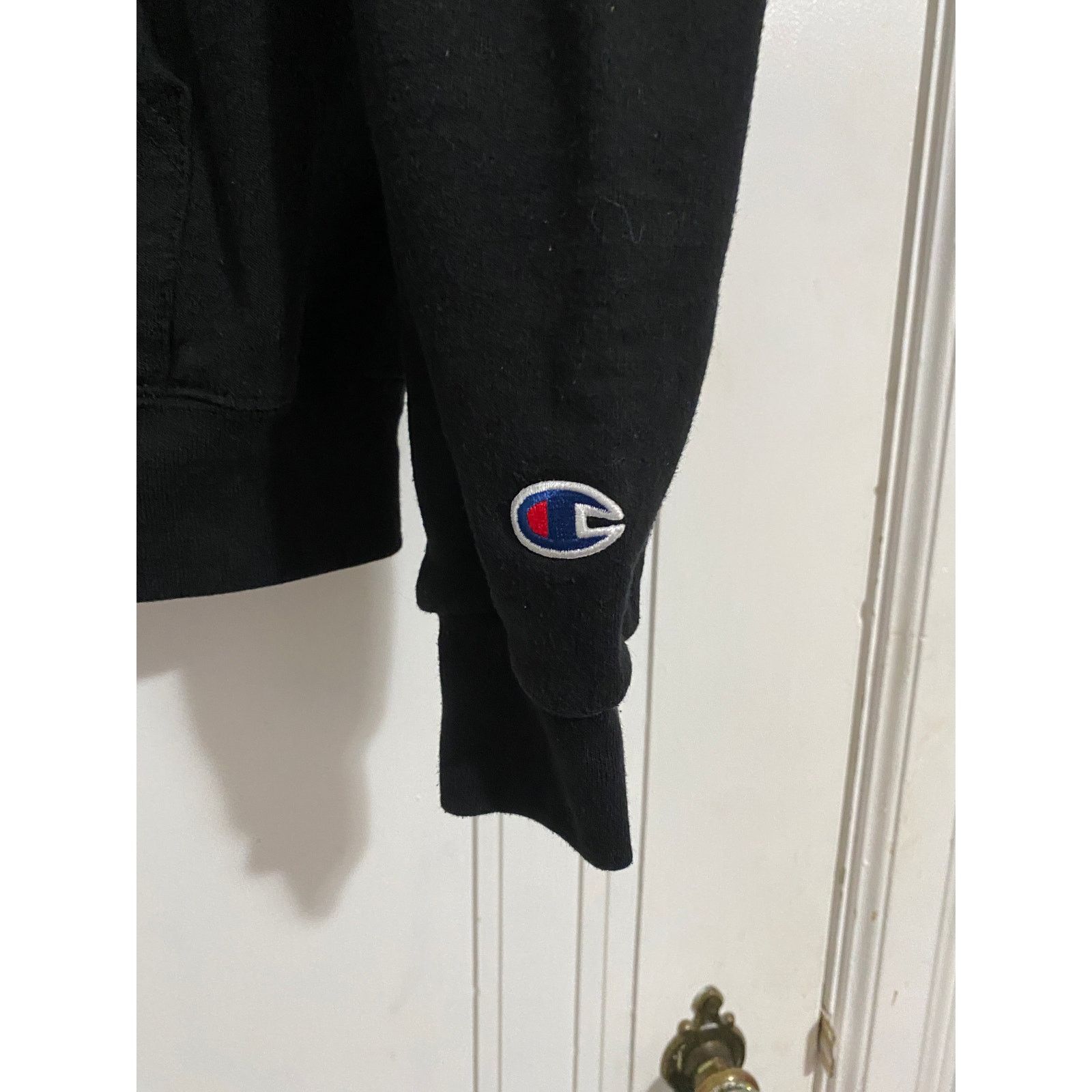 Champion University of North Dakota Fighting Hawks Hockey Hoodie Sz M Size US M / EU 48-50 / 2 - 4 Thumbnail