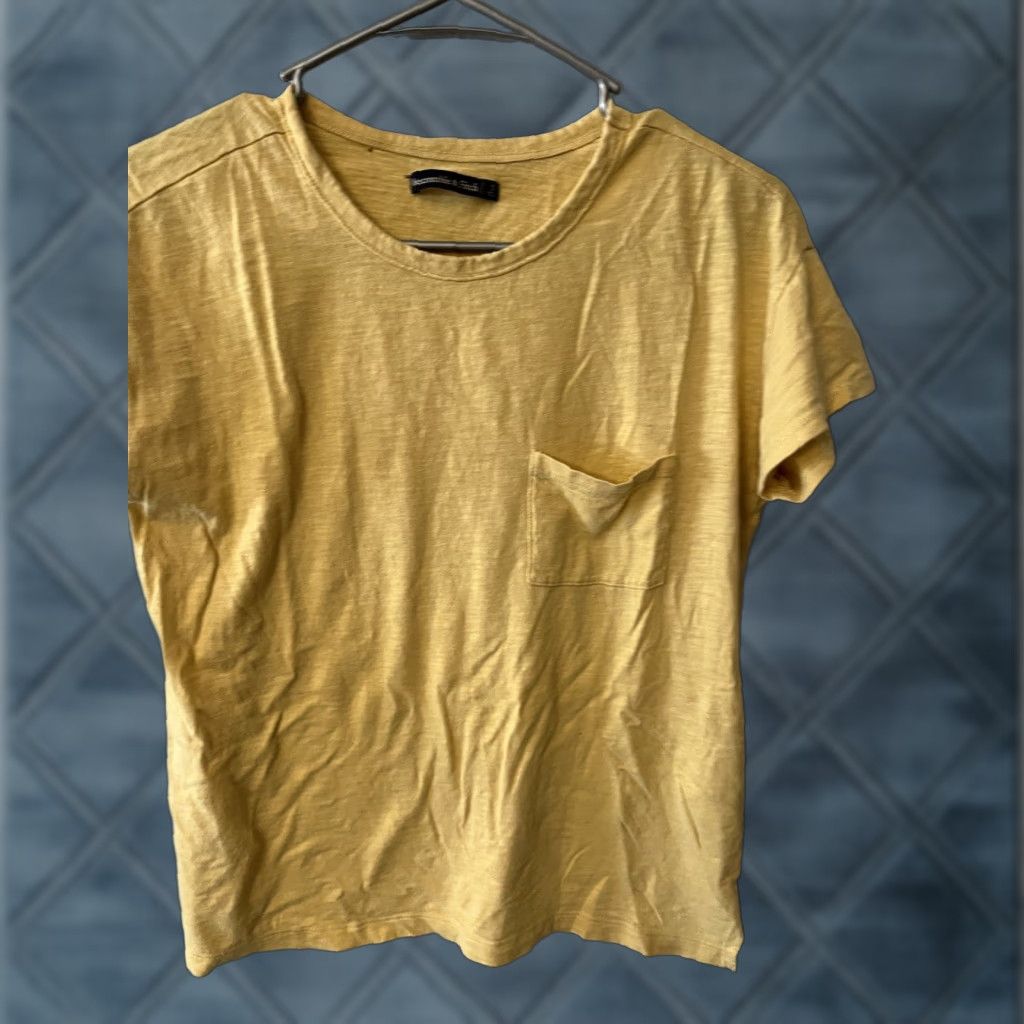 Abercrombie & Fitch Abercrombie & Fitch Womens Round Neck T-Shirt Short Sleeve Yellow Pocket Size S Size S / US 4 / IT 40 - 1 Thumbnail