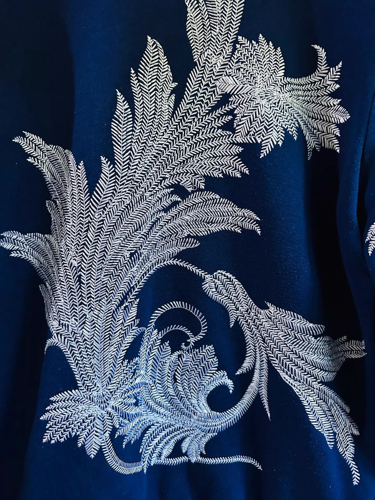 Versace Versace Runway 2-Sided Embroidered Sweatshirt Size S 98New Size US S / EU 44-46 / 1 - 6 Thumbnail