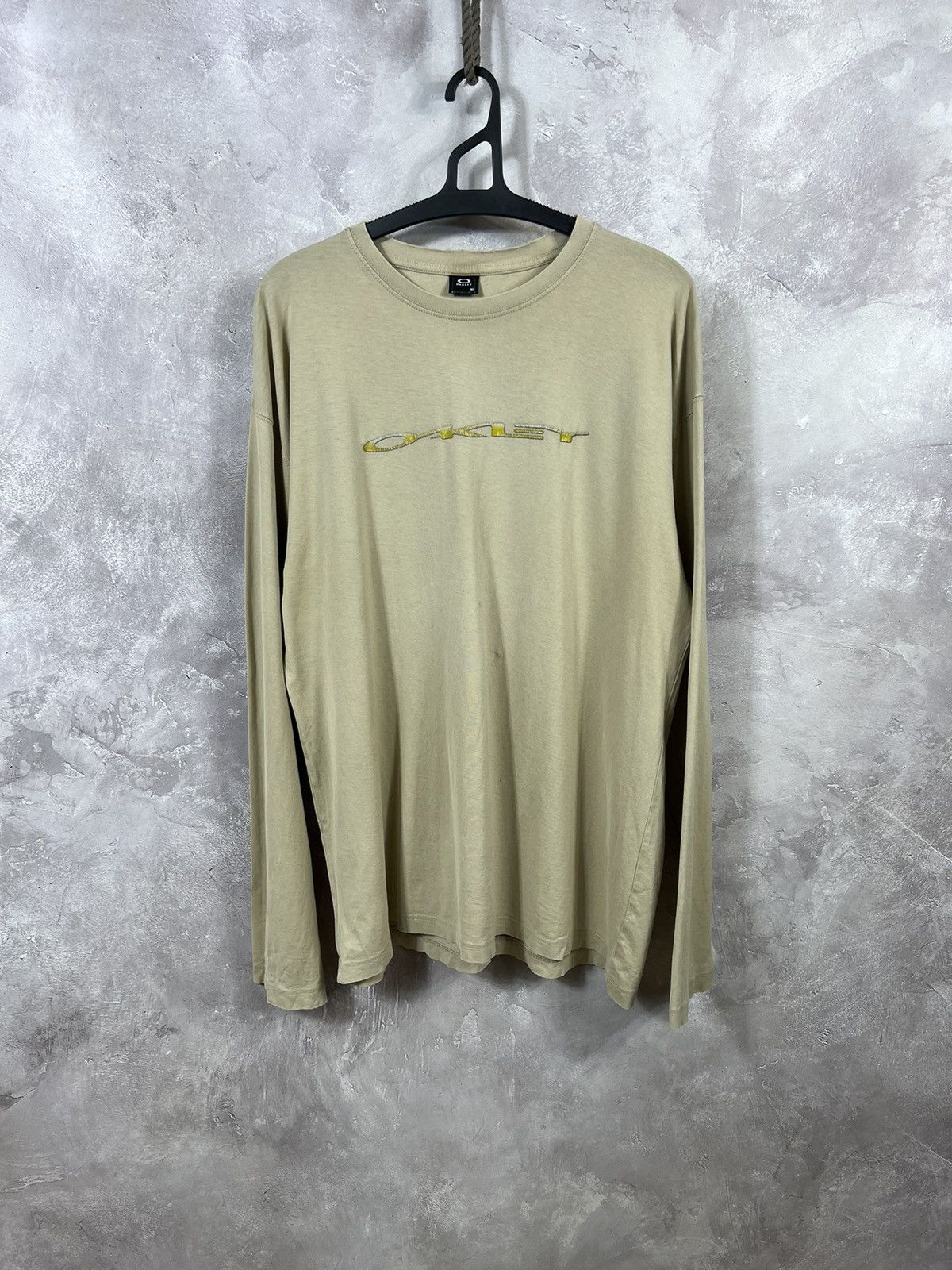 Oakley × Vintage Vintage Oakley Distressed Long Sleeve Size US XL / EU 56 / 4 - 1 Thumbnail