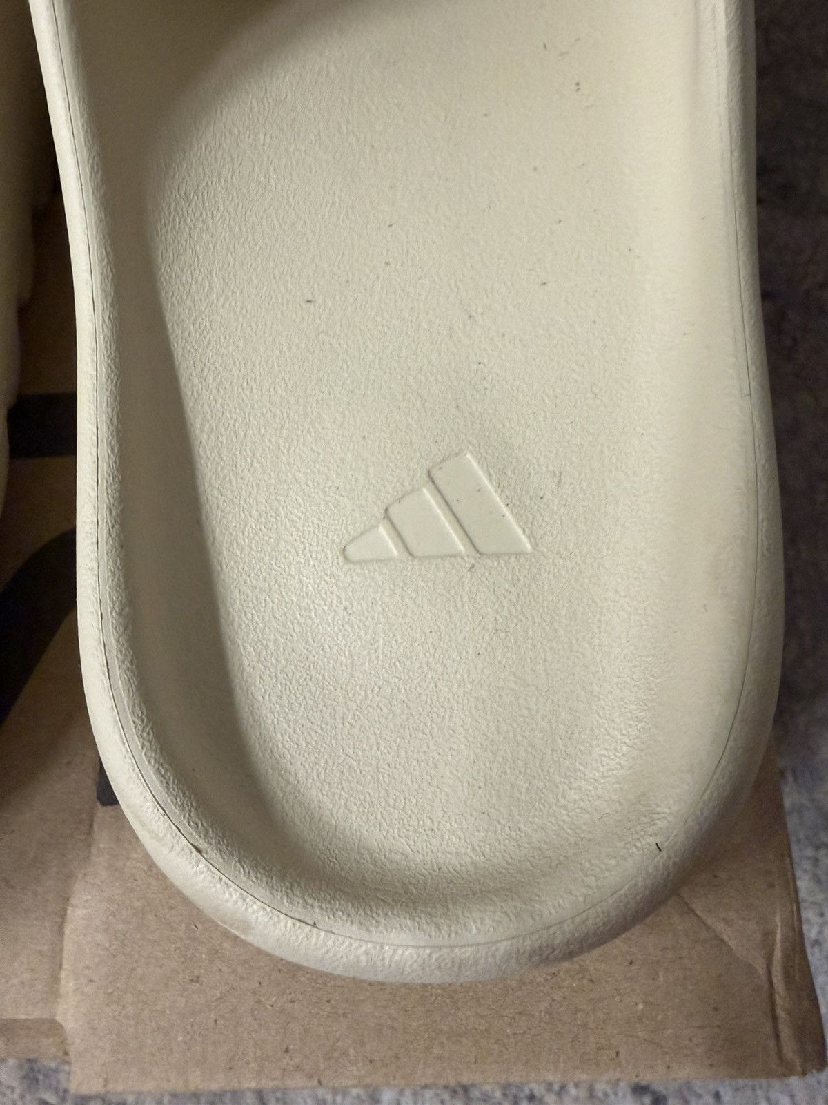 Yeezy Yeezy Slide - Bone FZ5897 Size US 11 / EU 44 - 5 Thumbnail