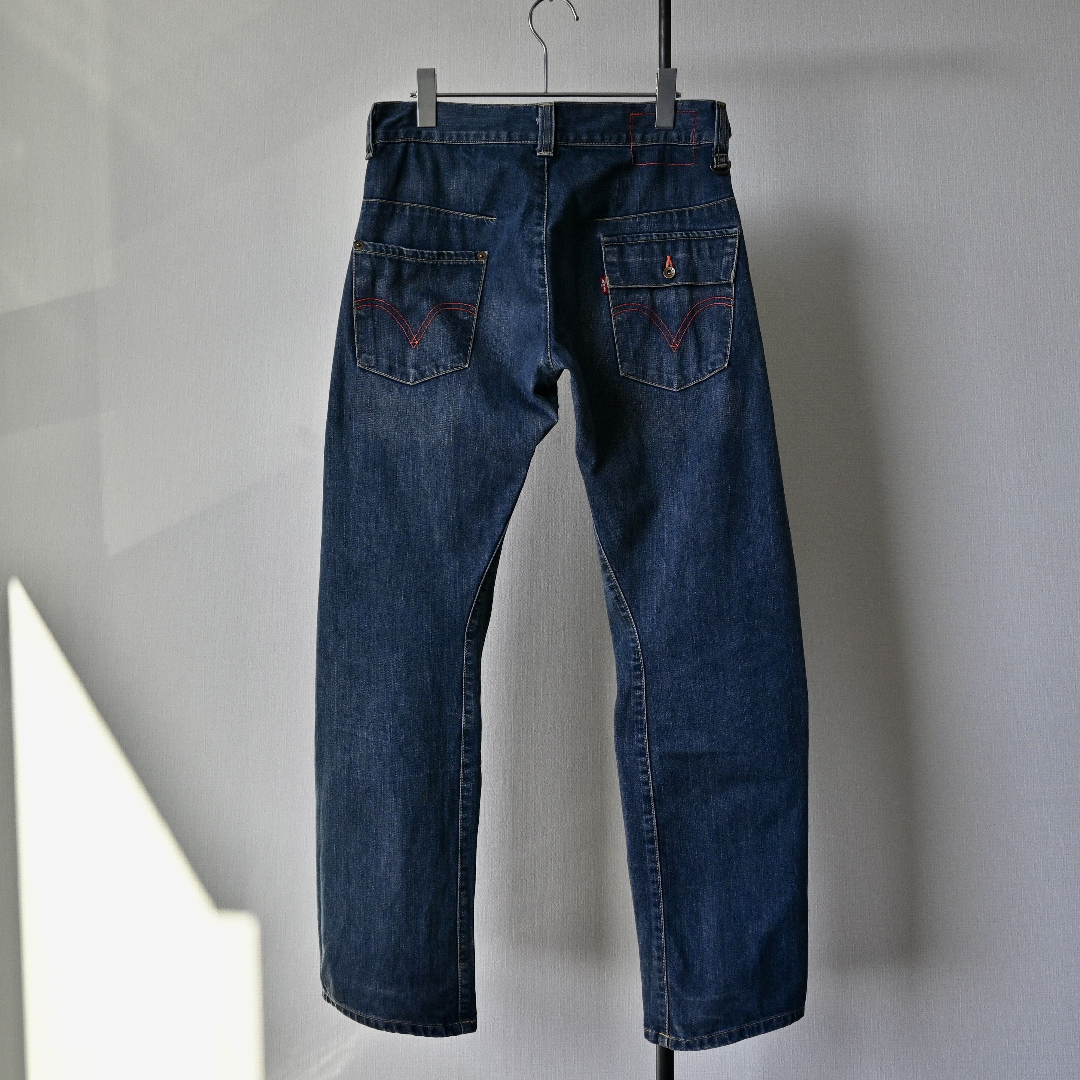 Levi's VTG, 2000s Levi's Europe 3D cut jeans, 30 x 32 Size US 30 / EU 46 - 4 Thumbnail