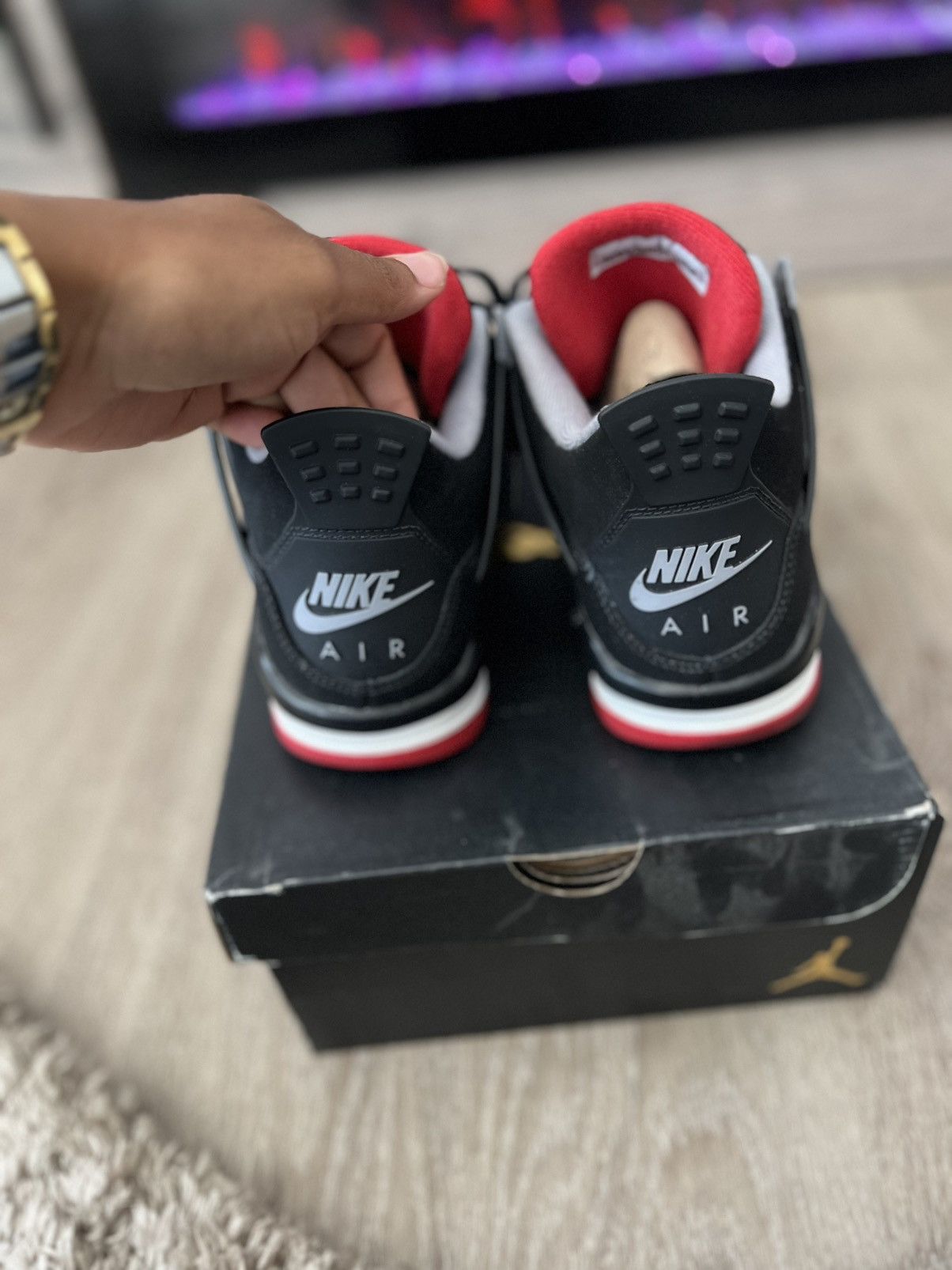Jordan Brand Air Jordan 4 GS “Bred” 2019 Size US 6 / EU 39 - 5 Thumbnail