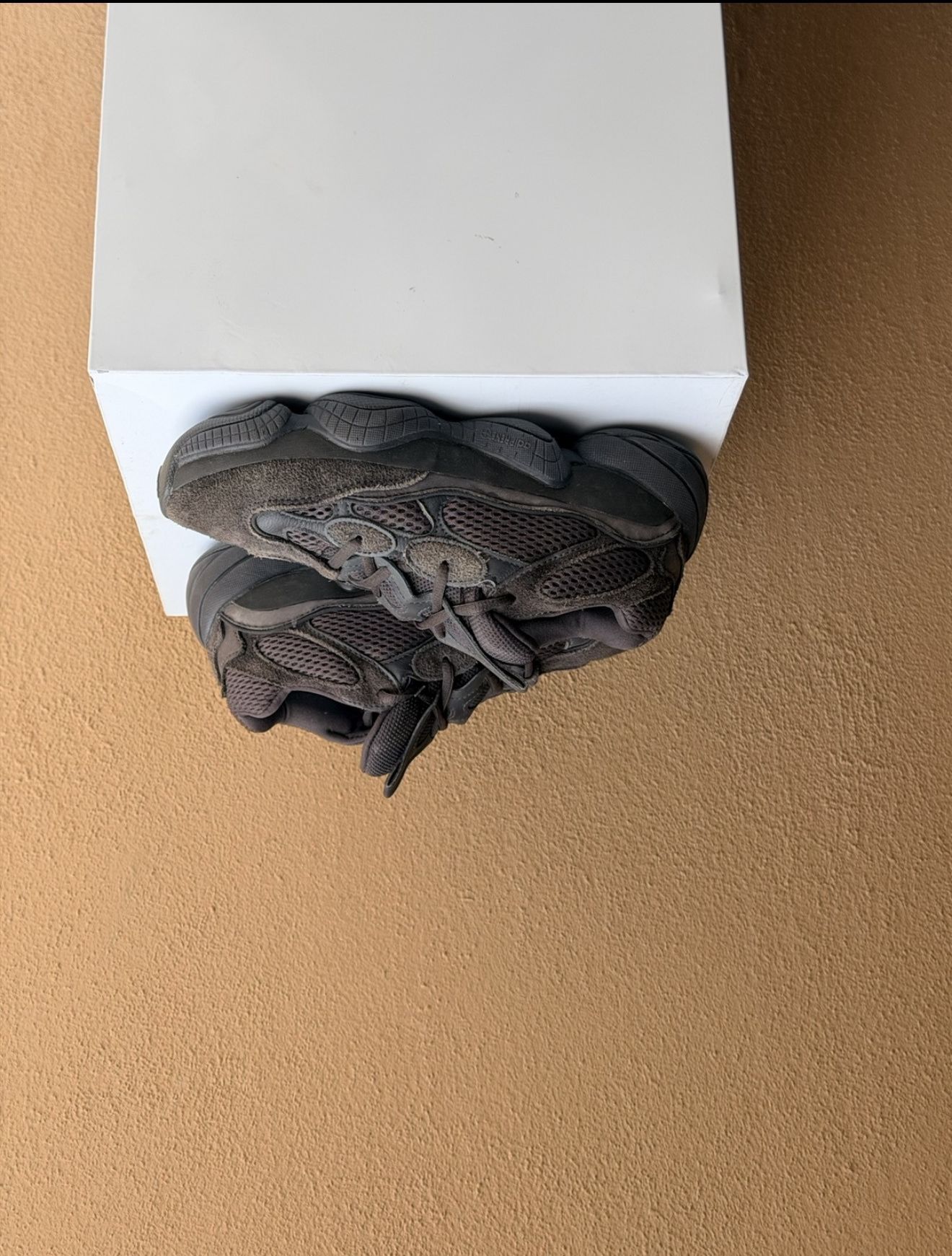Yeezy Adidas Yeezy 500 Utility Black Mens Size 6 Size US 6 / EU 39 - 6 Thumbnail