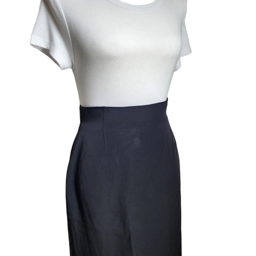 Max Mara Max Mara, Knee Length Black Pencil Skirt. Size 8 Size 30" / US 8 / IT 44 - 7 Thumbnail