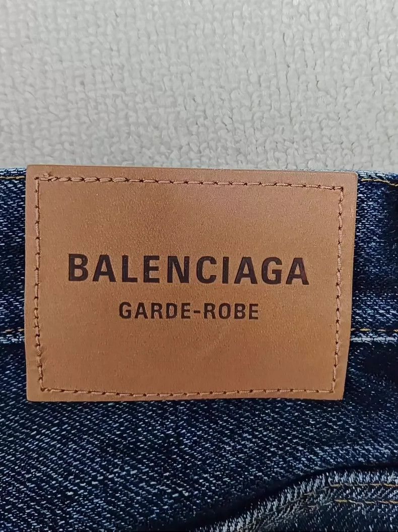 Balenciaga Balenciaga Make old jeans. Size US 29 - 3 Thumbnail