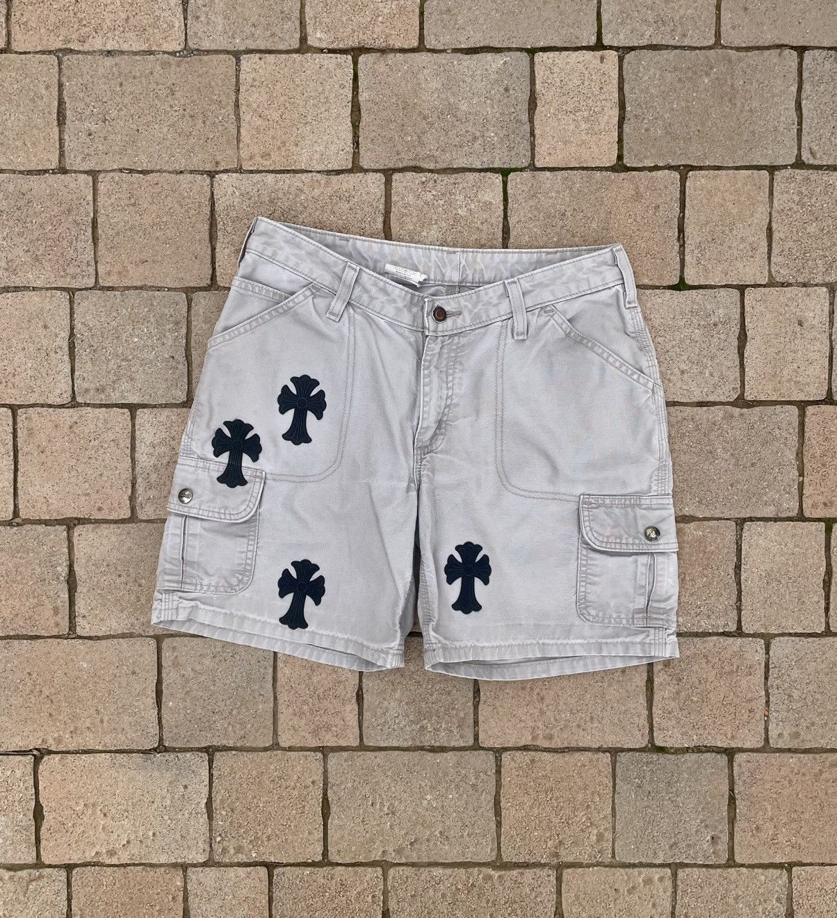 Carhartt Vintage Carhartt shorts women size M 90s rare Custom Patches Size 27" / US 4 / IT 40 - 1 Thumbnail