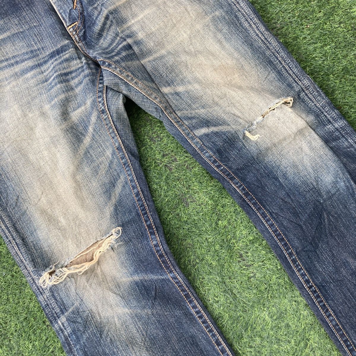 Edwin EDWIN EXCLUSIVE VINTAGE FLARED RIPPED BOOTCUT JEANS Size US 31 - 4 Thumbnail