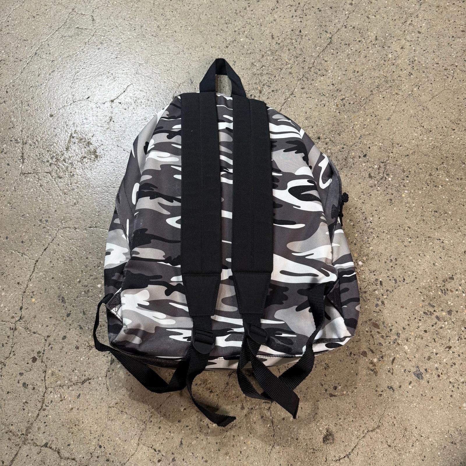Balenciaga Balenciaga Snow Camo Backpack Size ONE SIZE - 2 Thumbnail
