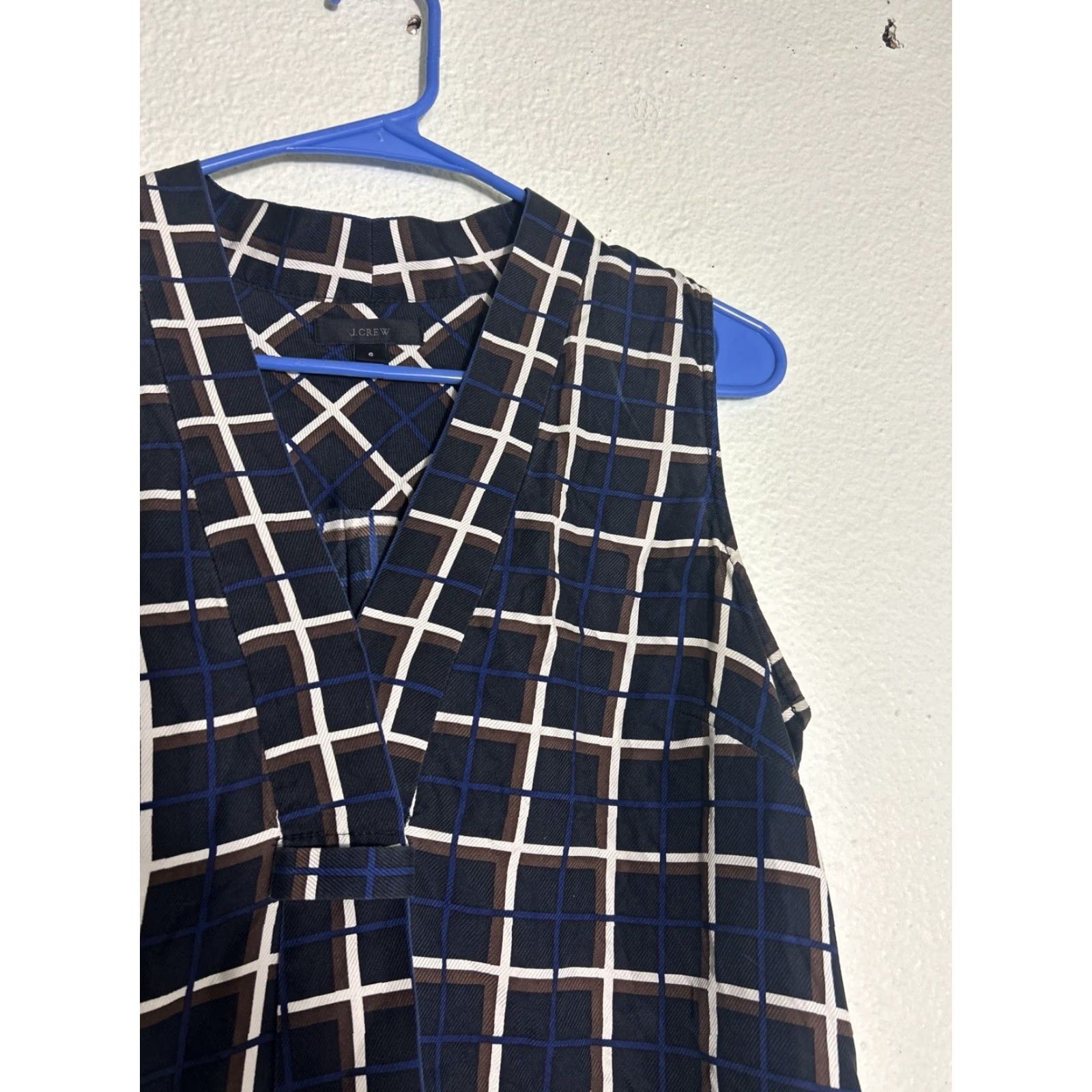 J.Crew J.CREW Tank Womens Size 6 100% Silk V-Neck Sleeveless Striped Blue Brown White Shirt Adult Womens Size M / US 6-8 / IT 42-44 - 3 Thumbnail