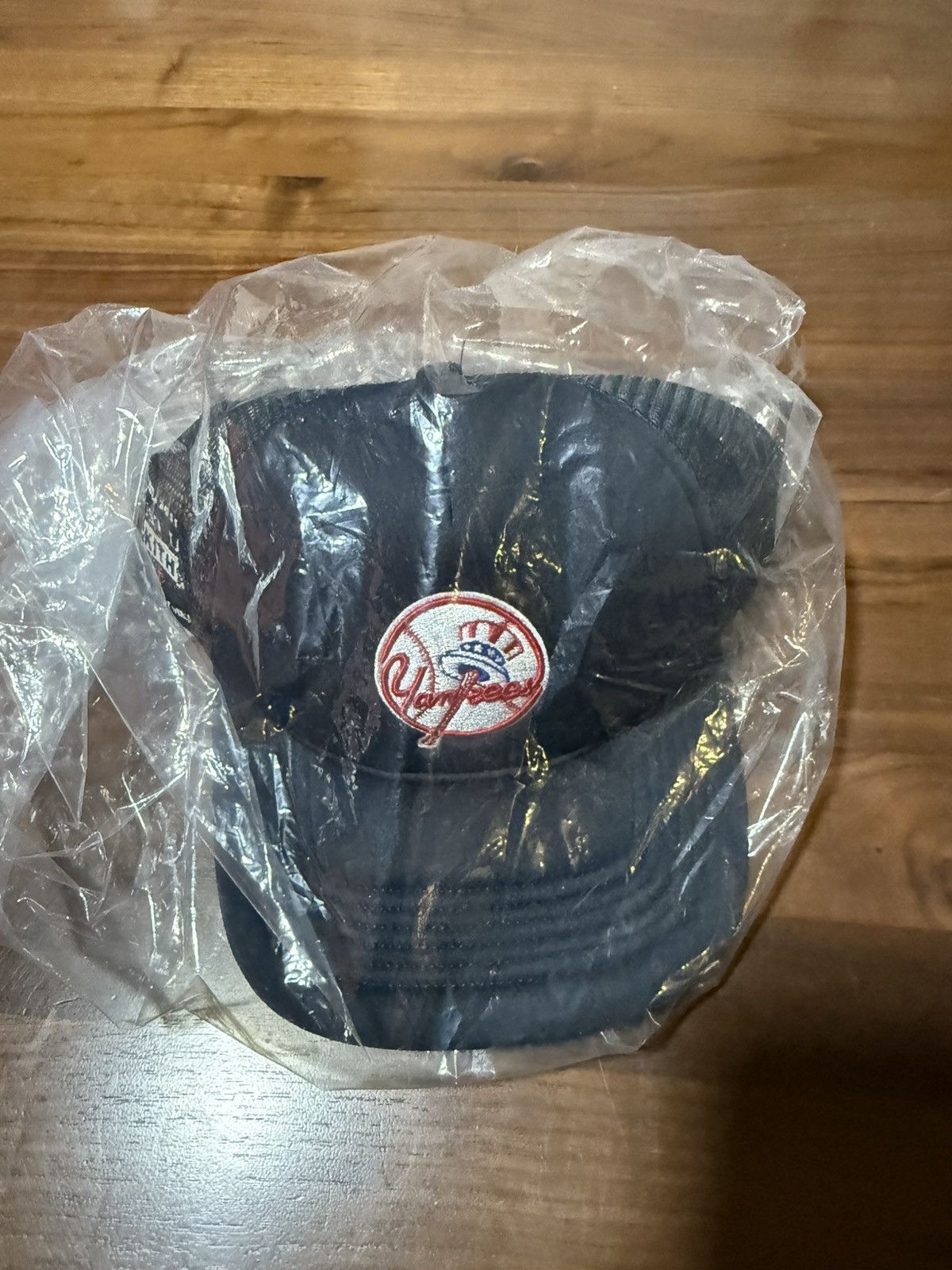 Kith × New York Yankees Kith & '47 for the New York Yankees Brand Hitch FM Trucker Size ONE SIZE - 6 Thumbnail