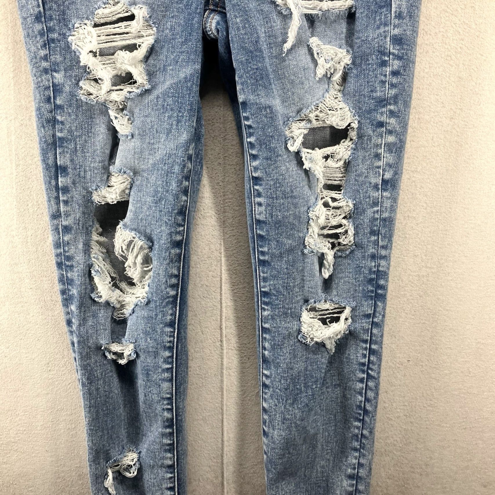 American Eagle Outfitters American Eagle Outfitters Jeggings Women 6 Short Distressed Blue Next Level Stretch Super Hi Rise 5-Pocket Design Size 28" / US 6 / IT 42 - 7 Thumbnail