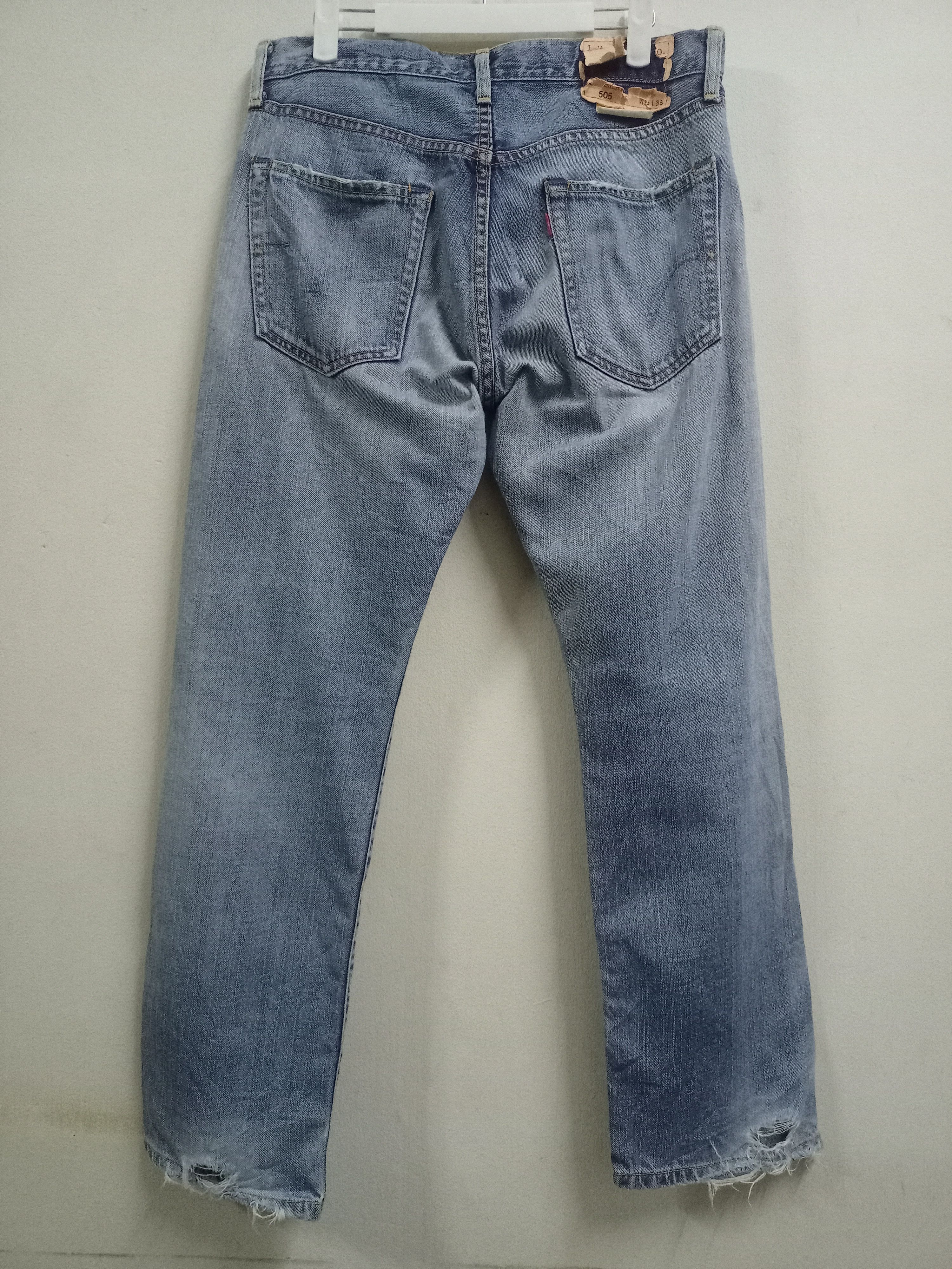 Levi's Vintage 90s Levis 505 Light Wash Blue Denim Distressed Jeans Size US 32 / EU 48 - 2 Thumbnail