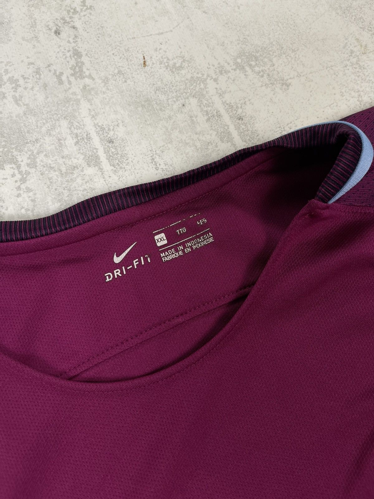 Nike 17/18 Man City Rare Worker Bee Patch Away Nike Dri-Fit Kit Size US XXL / EU 58 / 5 - 4 Thumbnail
