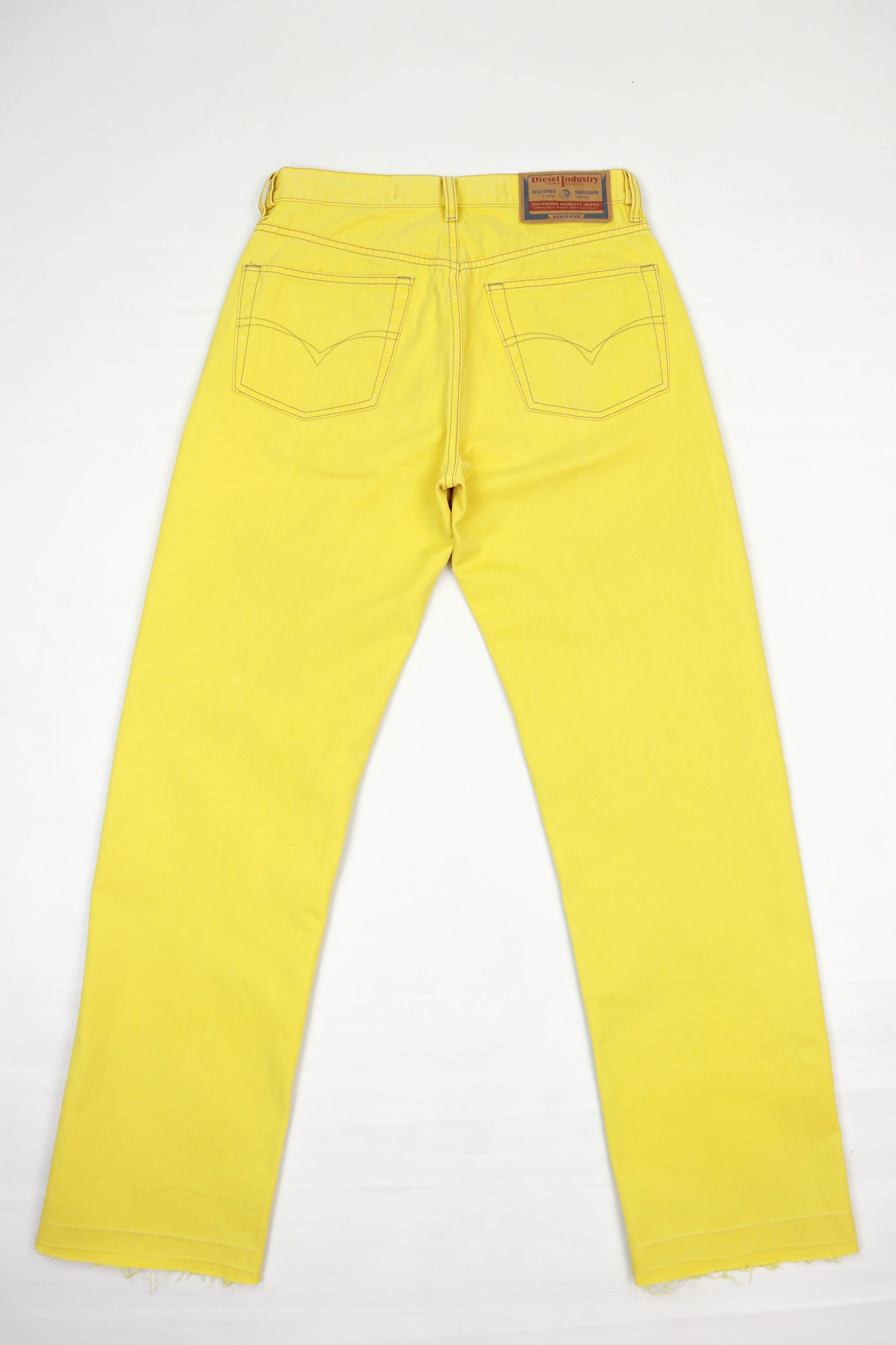 Diesel Diesel Vintage 90s Made in Italy Yellow Cheyenne Denim Jeans Size US 30 / EU 46 - 1 Thumbnail