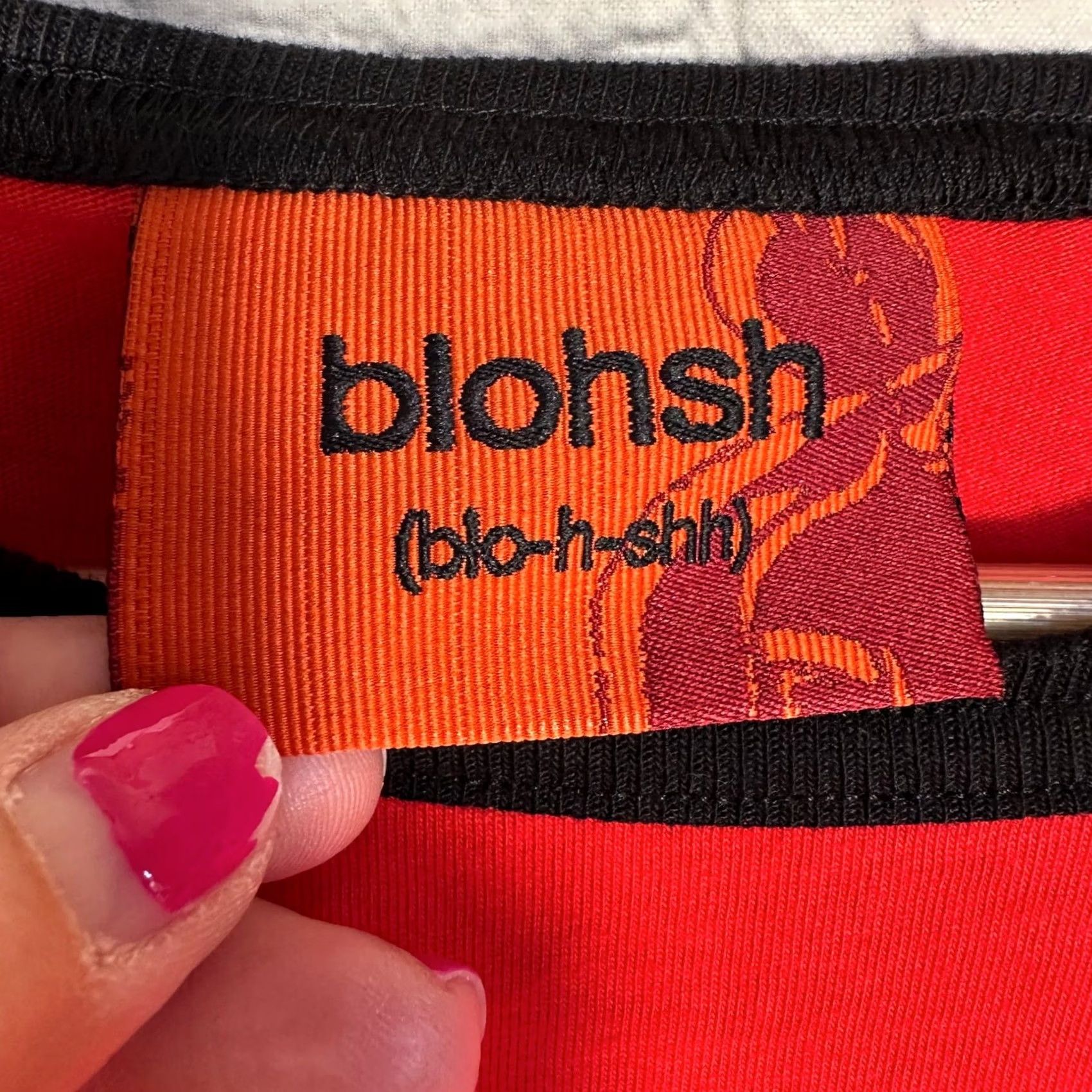 Vintage Billie Eilish Blohsh Red Anime Graphic Ringer T-Shirt Womens M Black Trim Size M / US 6-8 / IT 42-44 - 3 Thumbnail