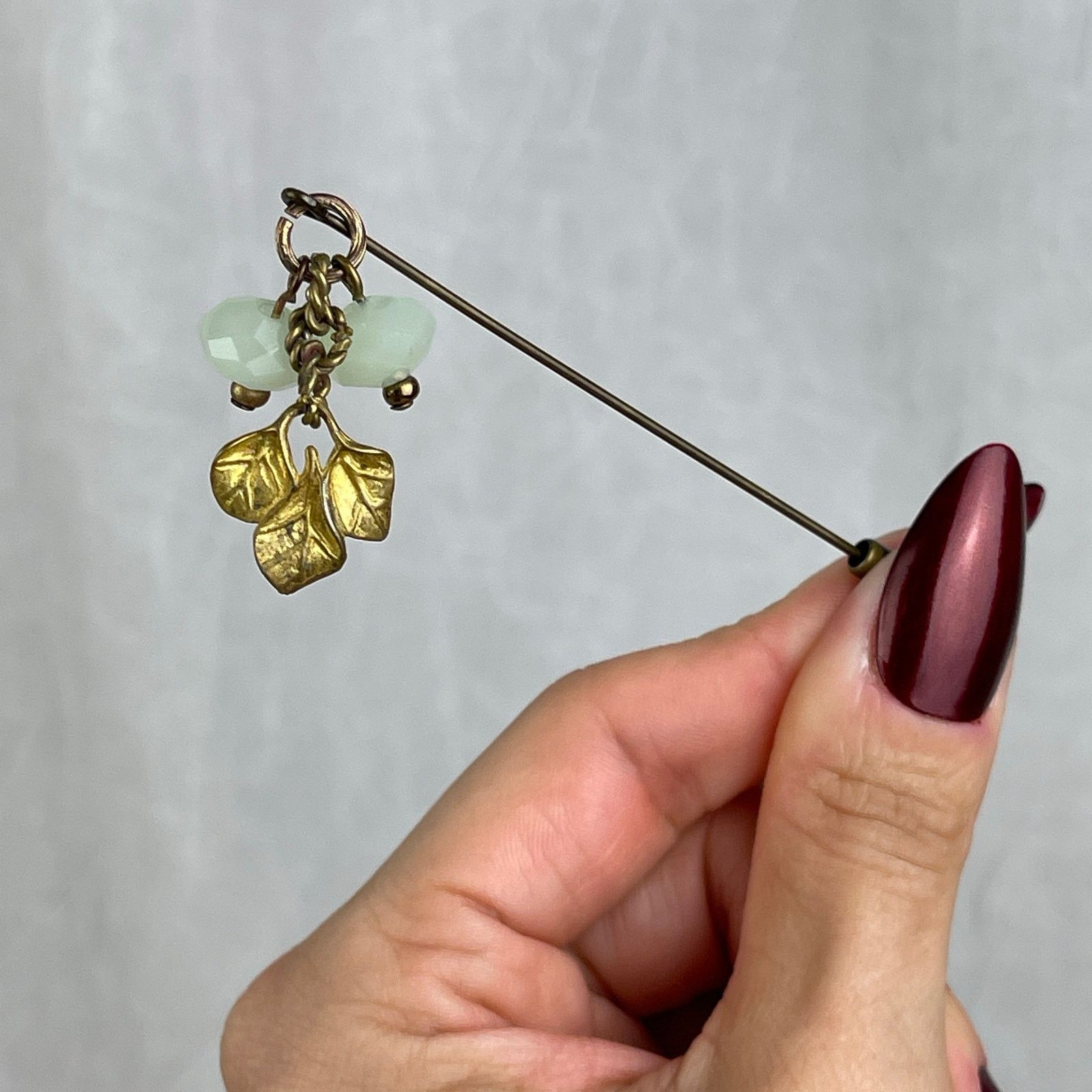 Other Brass Gold Tone Stick Pin Leaves Charm Mint Green Beads Size ONE SIZE - 5 Thumbnail