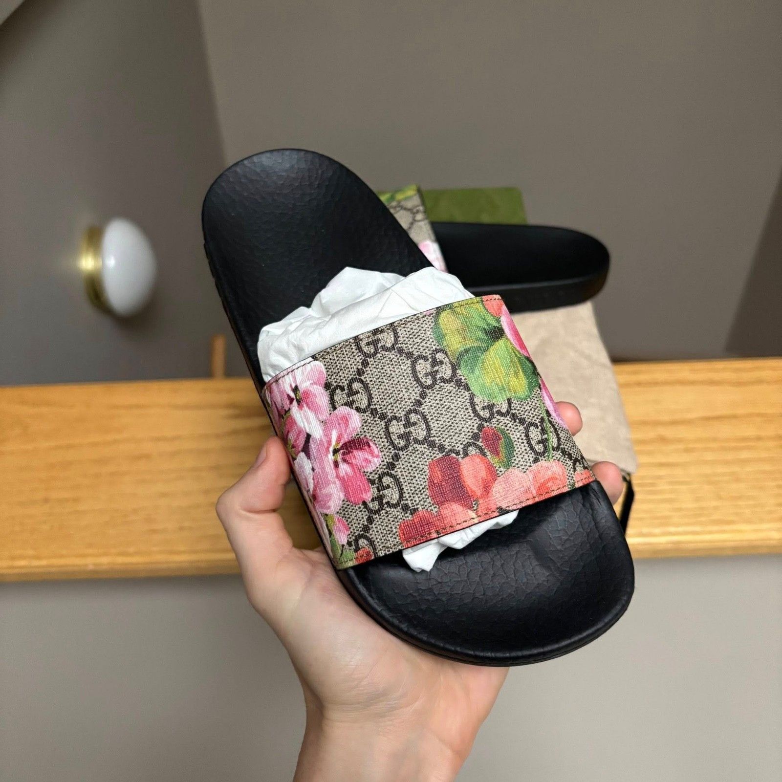 Gucci Gucci Bloom Floral Monogram Slides Sandals - MSRP $550 Size US 5 / IT 35 - 3 Thumbnail