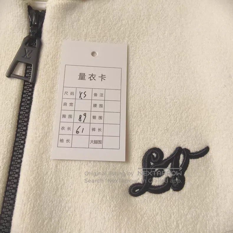 Louis Vuitton Louis Vuitton Off-white wool three-quarter sleeve zippered Size US XS / EU 42 / 0 - 5 Thumbnail