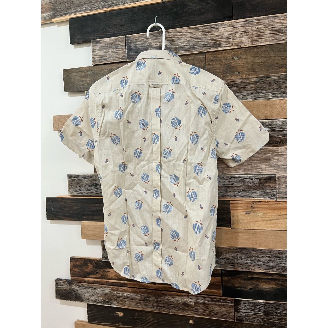 Ben Sherman Ben Sherman NWT Digi Floral Print Short Sleeve Woven sz S Size US S / EU 44-46 / 1 - 4 Thumbnail