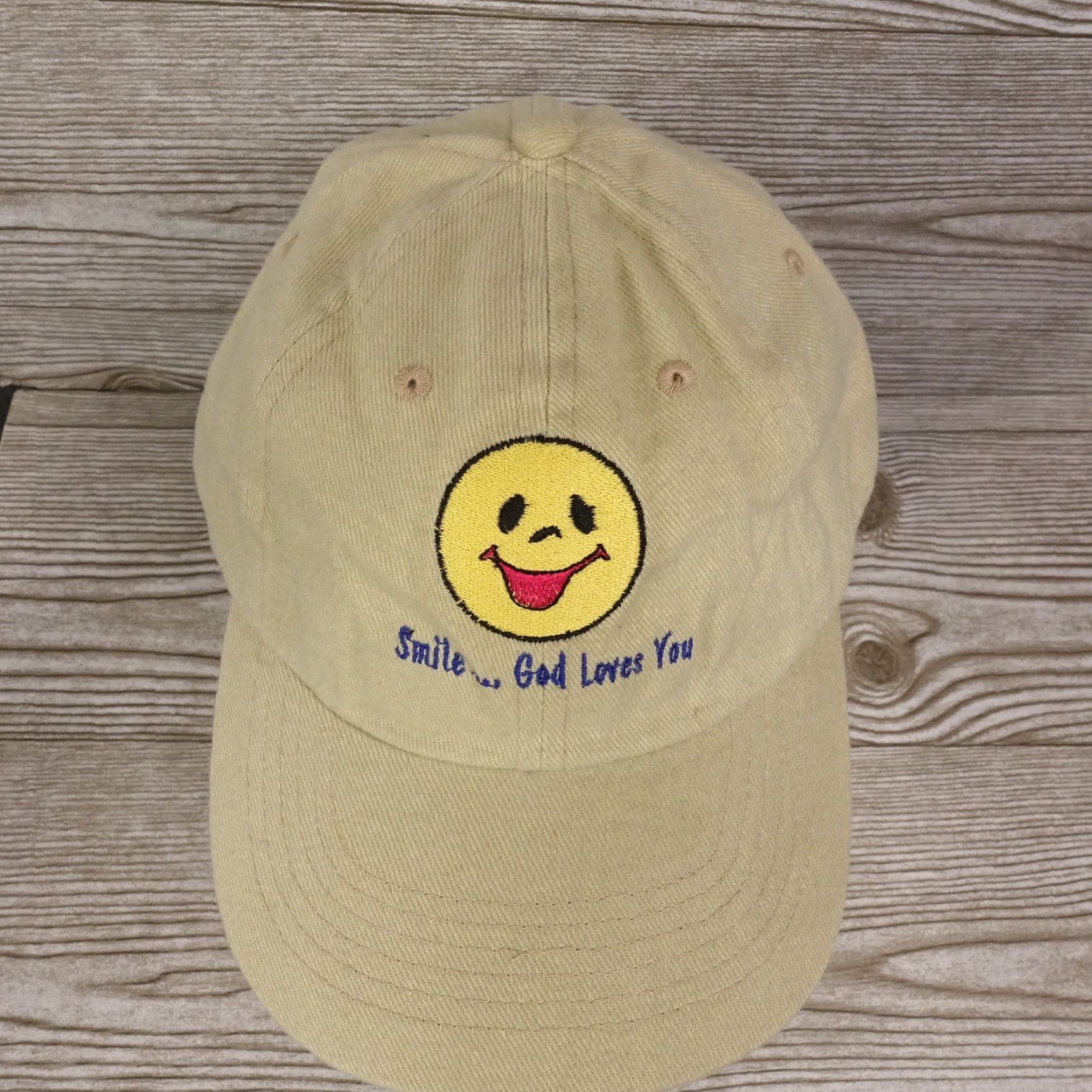 Vintage Vintage Free Man Apparel Beige Khaki Adjustable Baseball Cap Unisex Casual Spring Summer Fall Winter Size ONE SIZE - 3 Thumbnail
