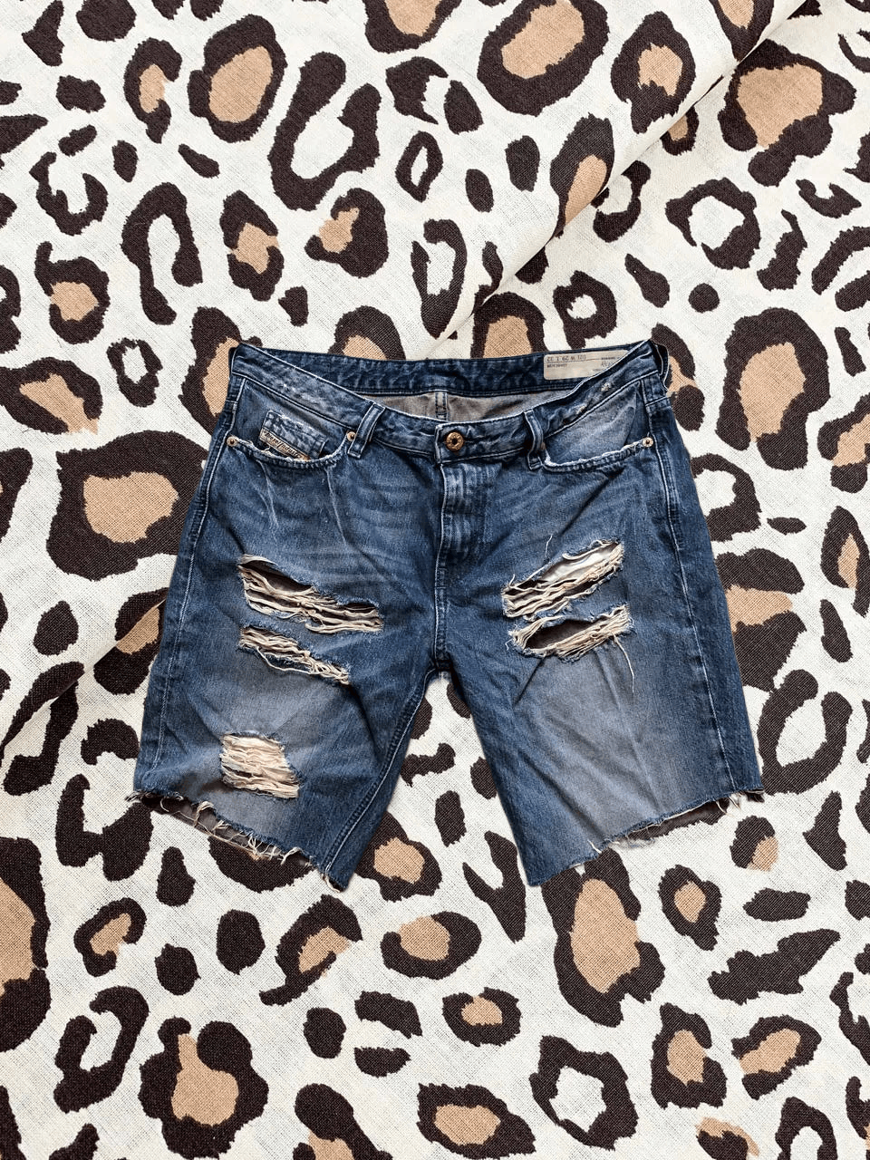 Diesel DIESEL RIZZO Ripped Denim Carpenter Distressed Shorts Size 29" - 1 Thumbnail