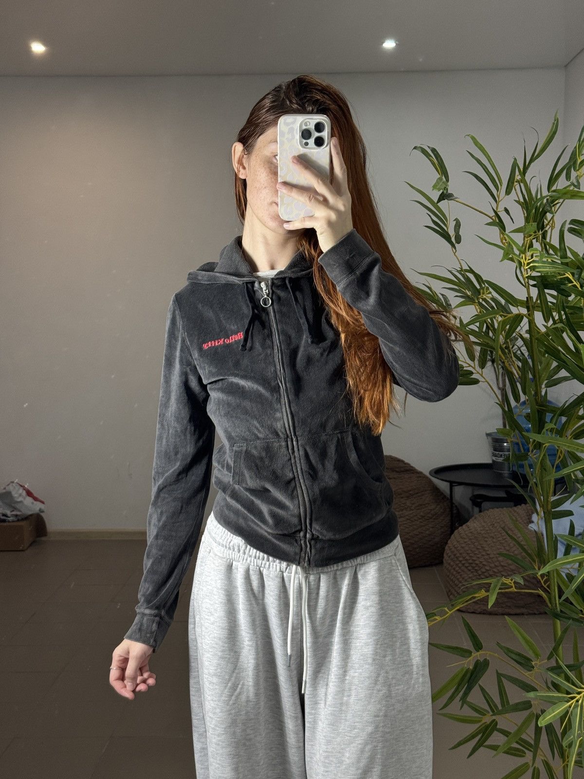 Other VINTAGE HELLO KITTY VELOUR 2000s ZUP UP HOODIE Size S / US 4 / IT 40 - 8 Thumbnail