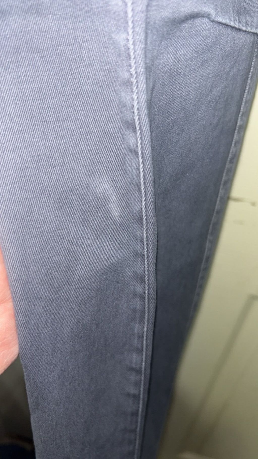 White House Black Market White House Black Market Gray Skinny Cargo Pants Size 0 Size 25" / US 0 / IT 36 - 4 Thumbnail
