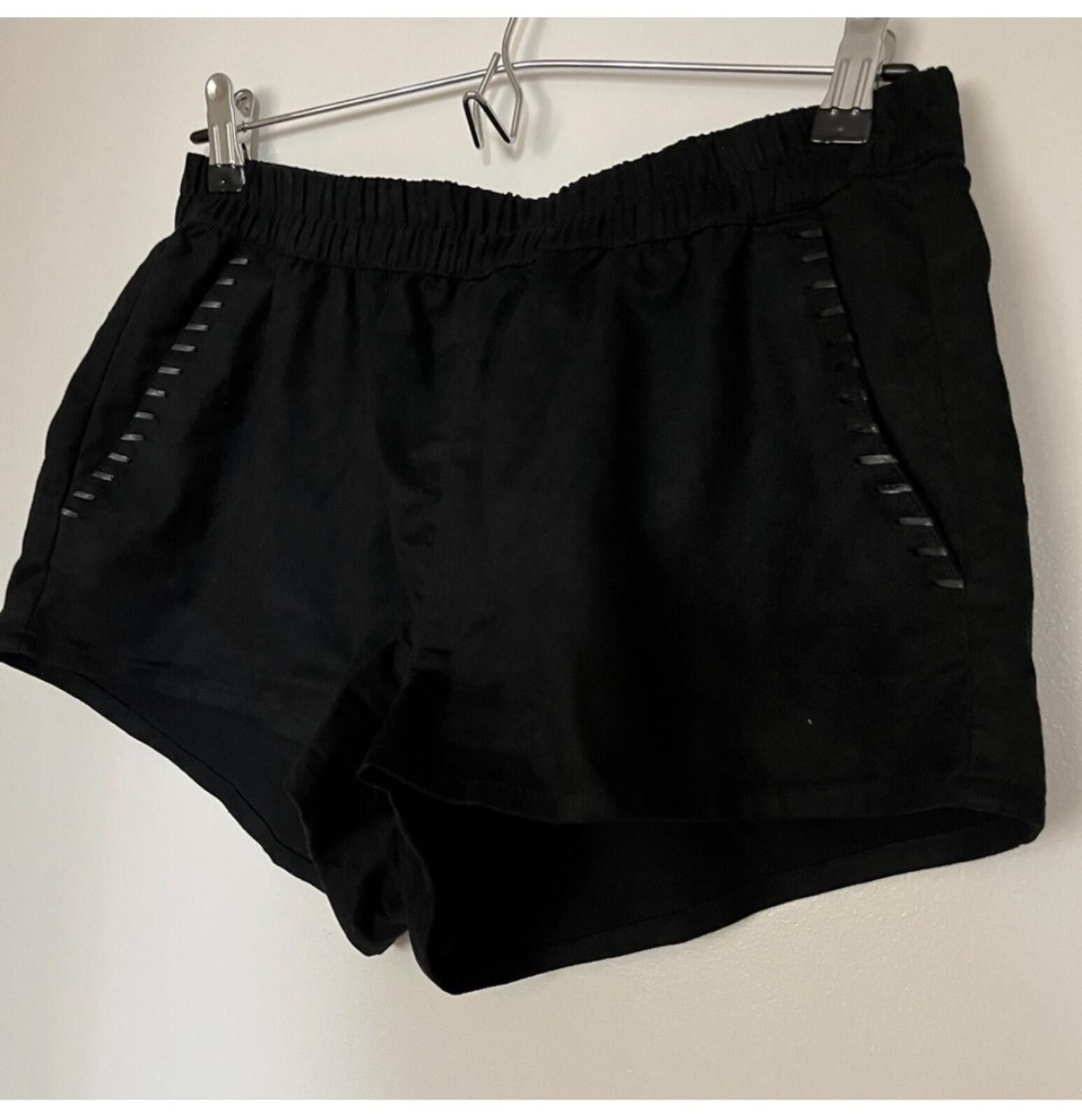 Divided Divided faux suede shorts Size 30" / US 8 / IT 44 - 1 Thumbnail