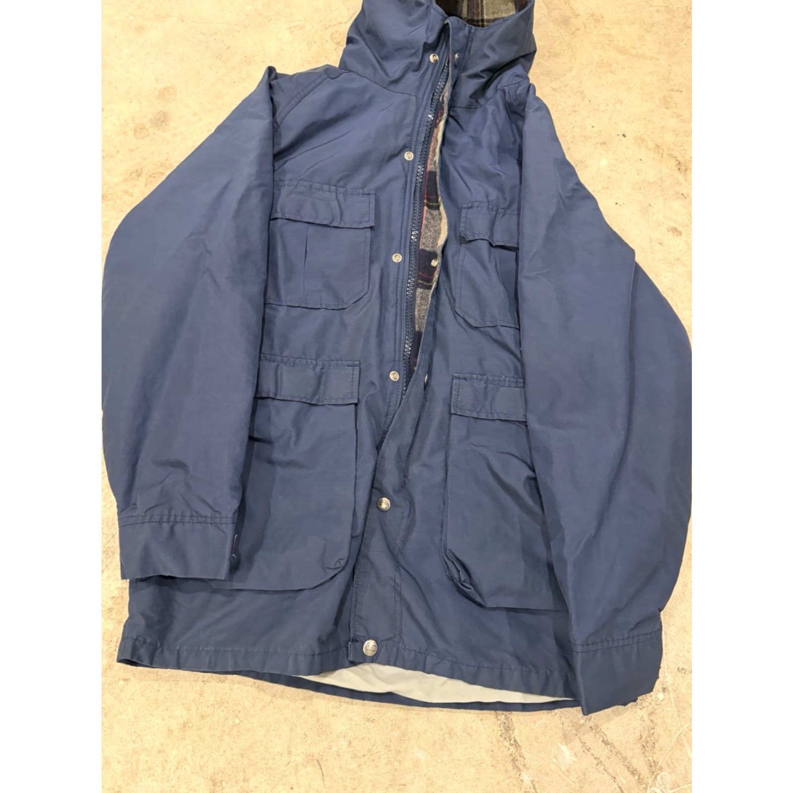 Vintage VINTAGE Woolrich Hooded Parka Jacket Ski Mens Size Medium Blue Gore Tex Mountain Lite Full Zip Hooded Ski Snowboard Outdoor Coat Size US M / EU 48-50 / 2 - 5 Thumbnail