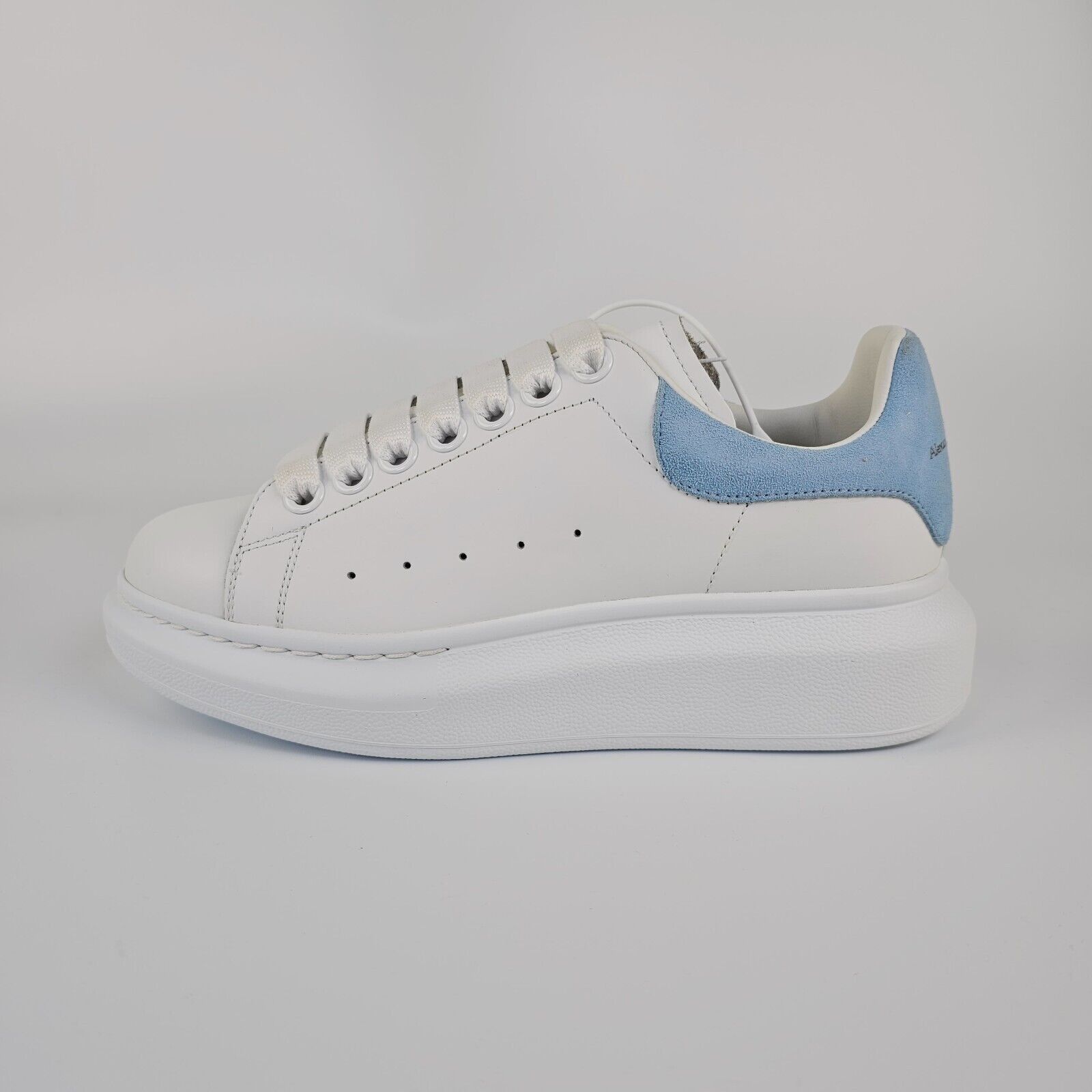 Alexander McQueen ALEXANDER MCQUEEN Oversized Wmn's W/B Sneakers New Size US 10.5 / IT 40.5 - 3 Thumbnail