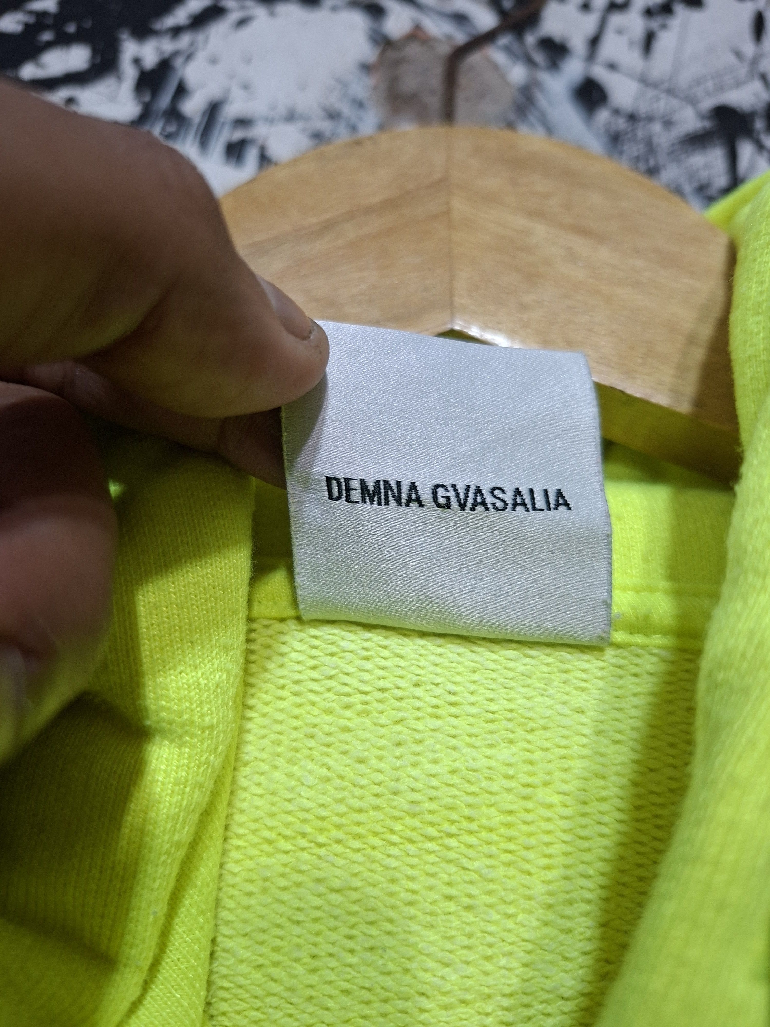 Vetements VETEMENT SS 2020 COLLECTION HOODIE Size US XS / EU 42 / 0 - 7 Thumbnail