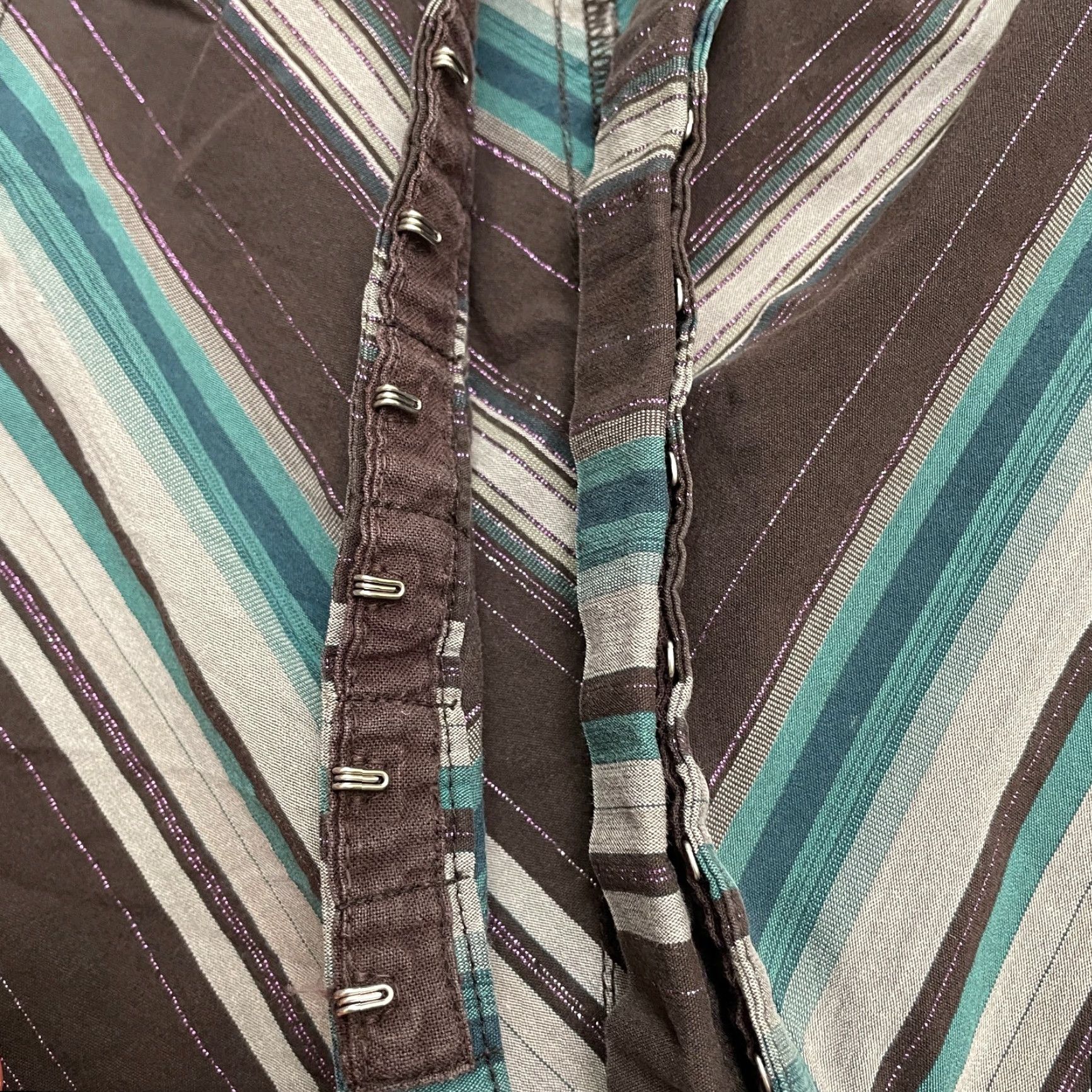 Vintage Lane Bryant Blouse Womens 18/20 Purple Striped Long Sleeve Hook & Eye Shirt Casual, Workwear, Travel Womens Regular Fit Vector Size XXL / US 16-18 / IT 52-54 - 4 Thumbnail