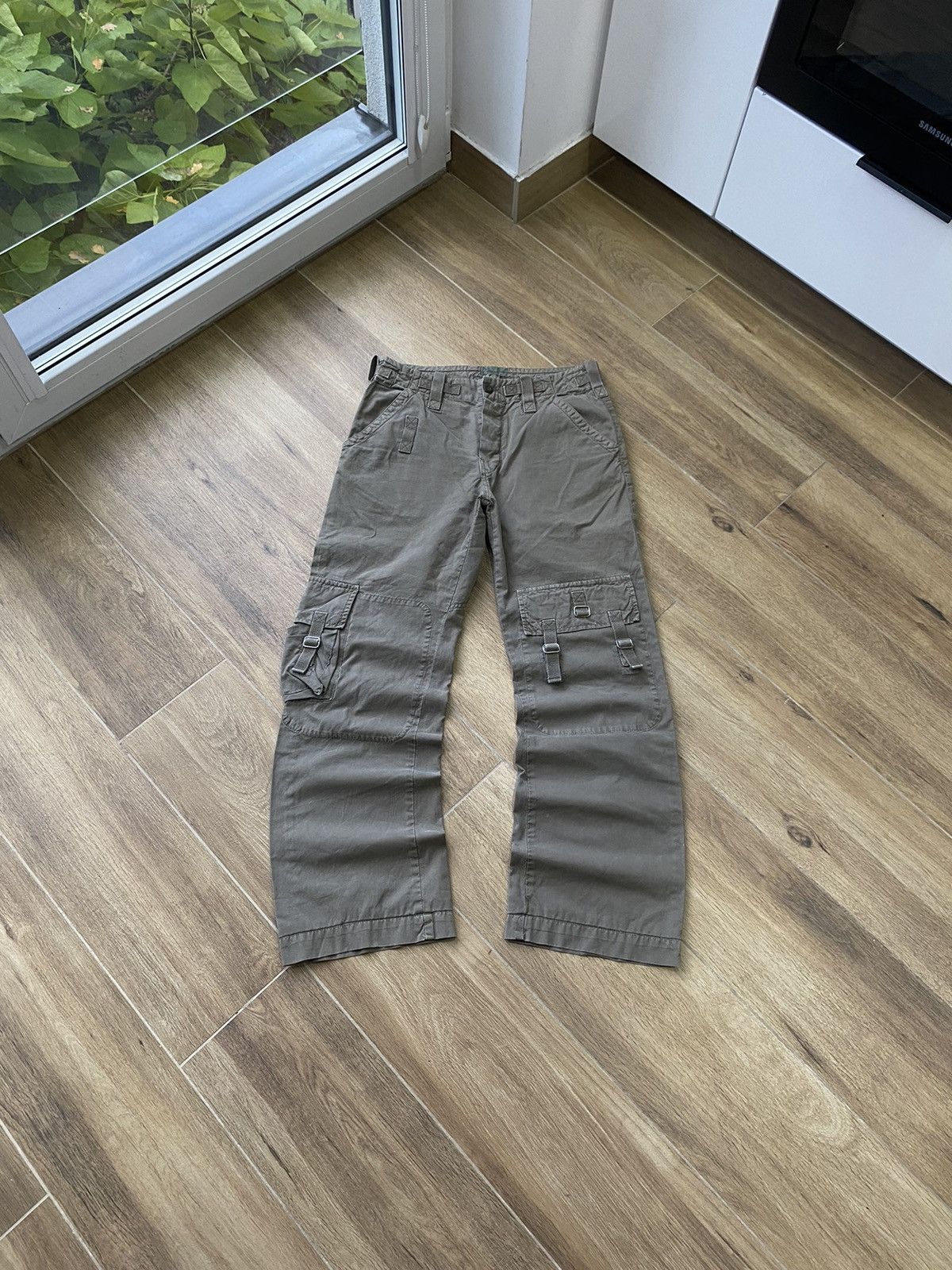 Vintage Vintage Cargo Pants Baggy Wide Avant Garde Japanese Flared Size US 32 / EU 48 - 1 Thumbnail