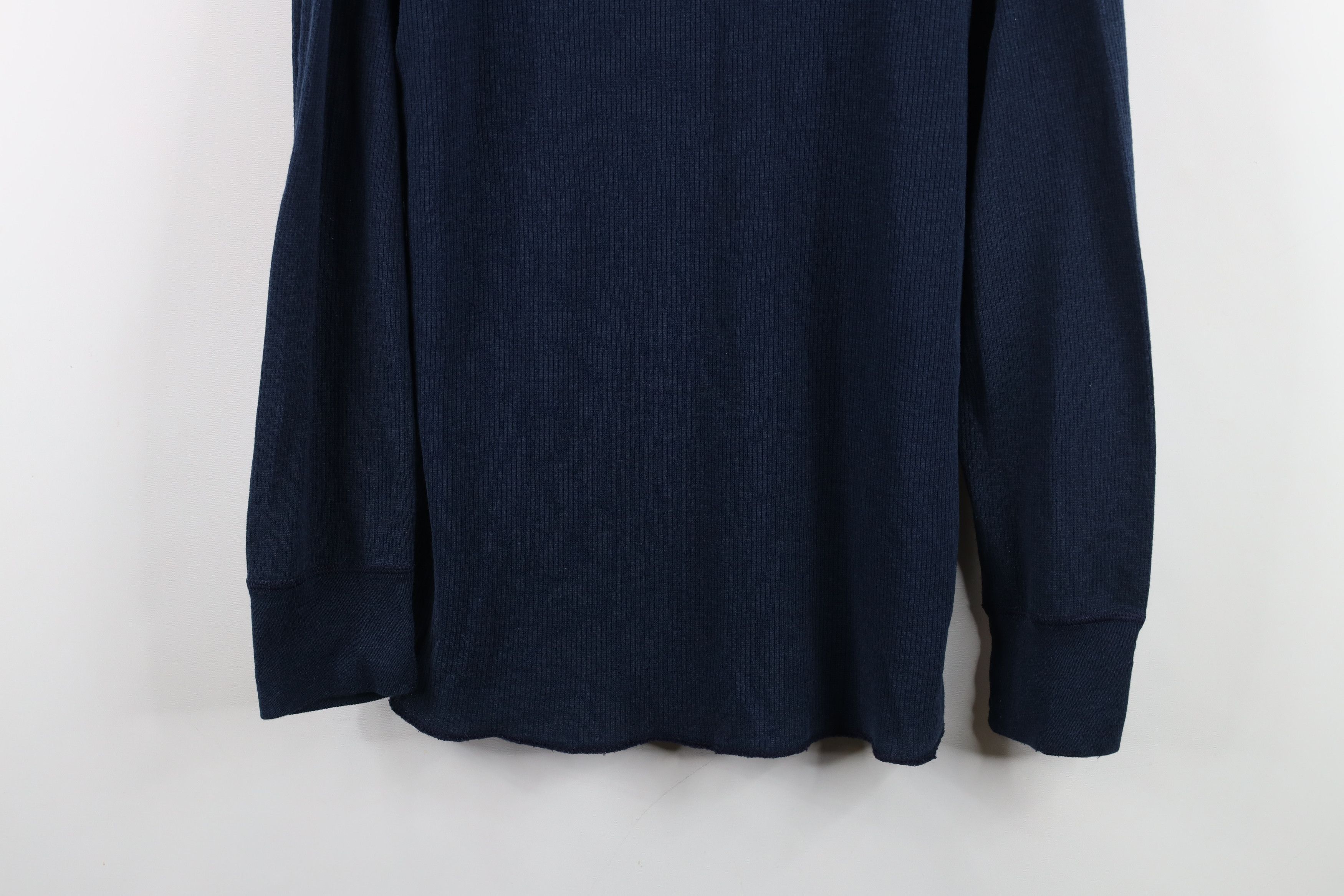 Vintage Vintage 90s Streetwear Thin Thermal Waffle Knit T-Shirt USA Size US L / EU 52-54 / 3 - 3 Thumbnail