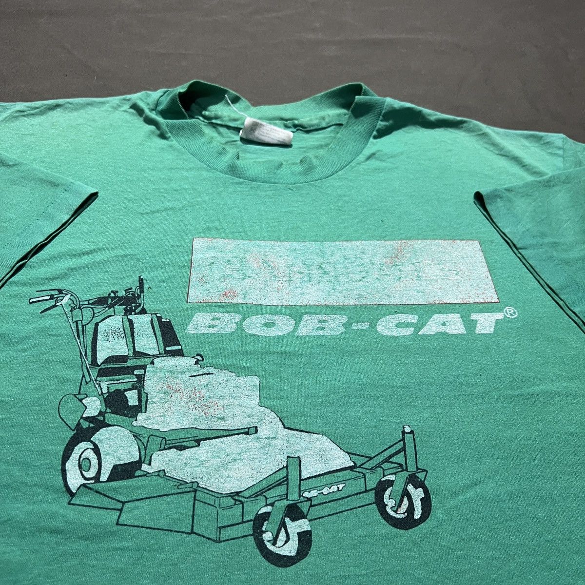 Vintage Vintage 90s Bobcat Equiptment Machines Promo Tee Faded Size US L / EU 52-54 / 3 - 1 Thumbnail