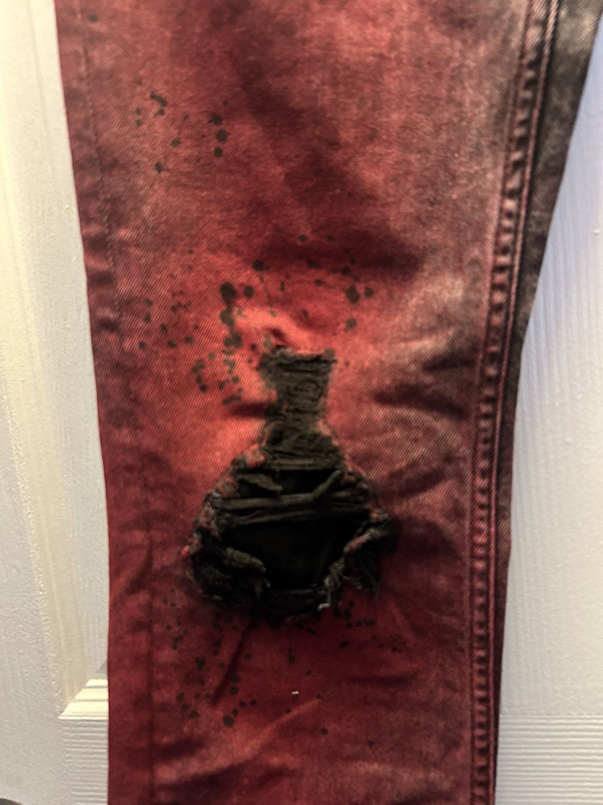 Other “ARTMEETSCHAOS” Black/ Red stain and ripped distressed Size US 33 - 4 Thumbnail