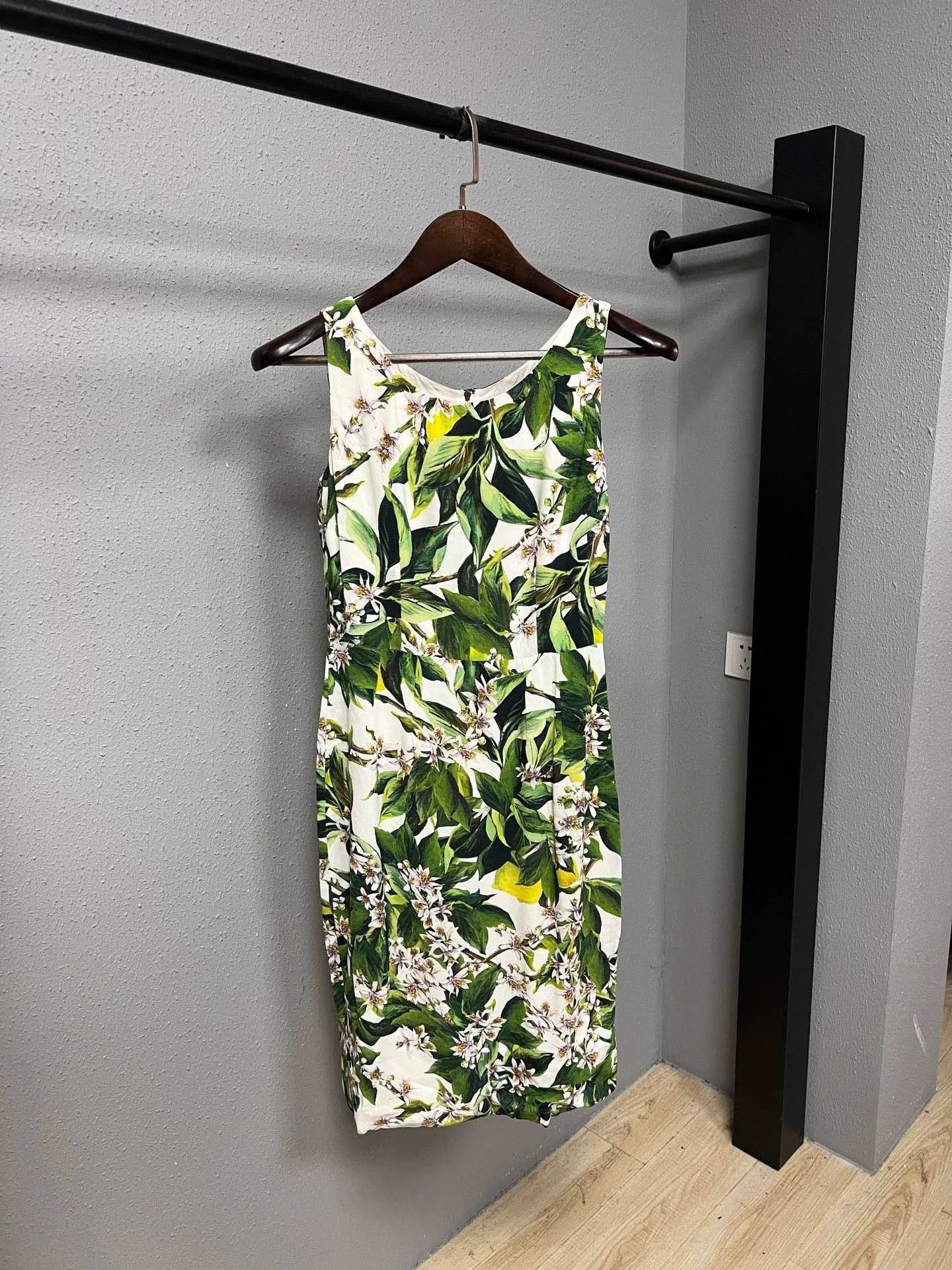 Dolce & Gabbana green silk dress by D&G Size S / US 4 / IT 40 - 1 Thumbnail
