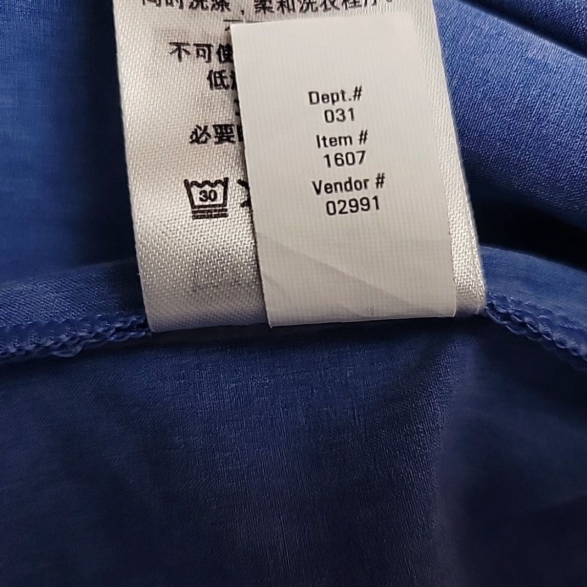 Eddie Bauer VINTAGE Eddie Bauer Shirt Womens S Blue Travex Short Sleeve V-neck Travel Hike Outdoor Size S / US 4 / IT 40 - 6 Thumbnail