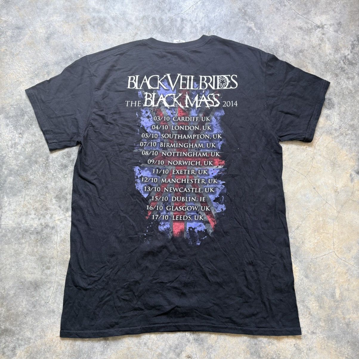Other Black veil bride the black mass tour tee Size US M / EU 48-50 / 2 - 2 Thumbnail