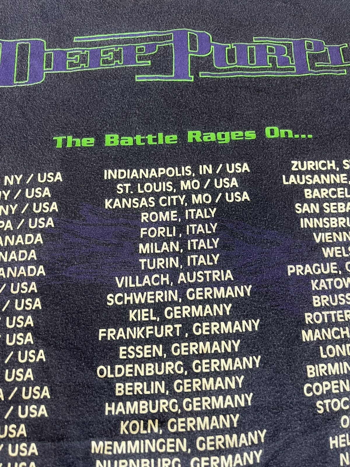 Band Tees Vintage DEEP PURPLE The Battle Rages On World Tour 93-94’s Size US XXL / EU 58 / 5 - 11 Thumbnail