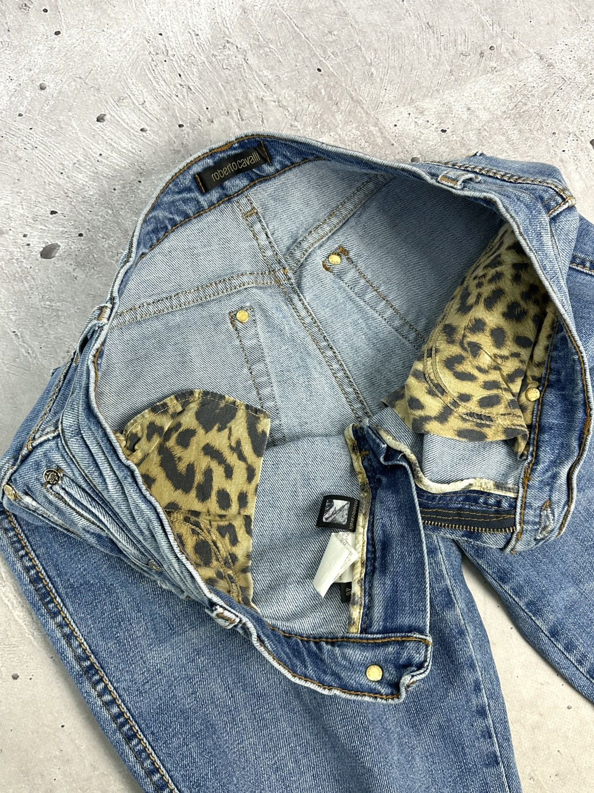 Roberto Cavalli Vintage Roberto Cavalli Blue Washed Cotton Women’s Jeans Size 32" / US 10 / IT 46 - 9 Thumbnail
