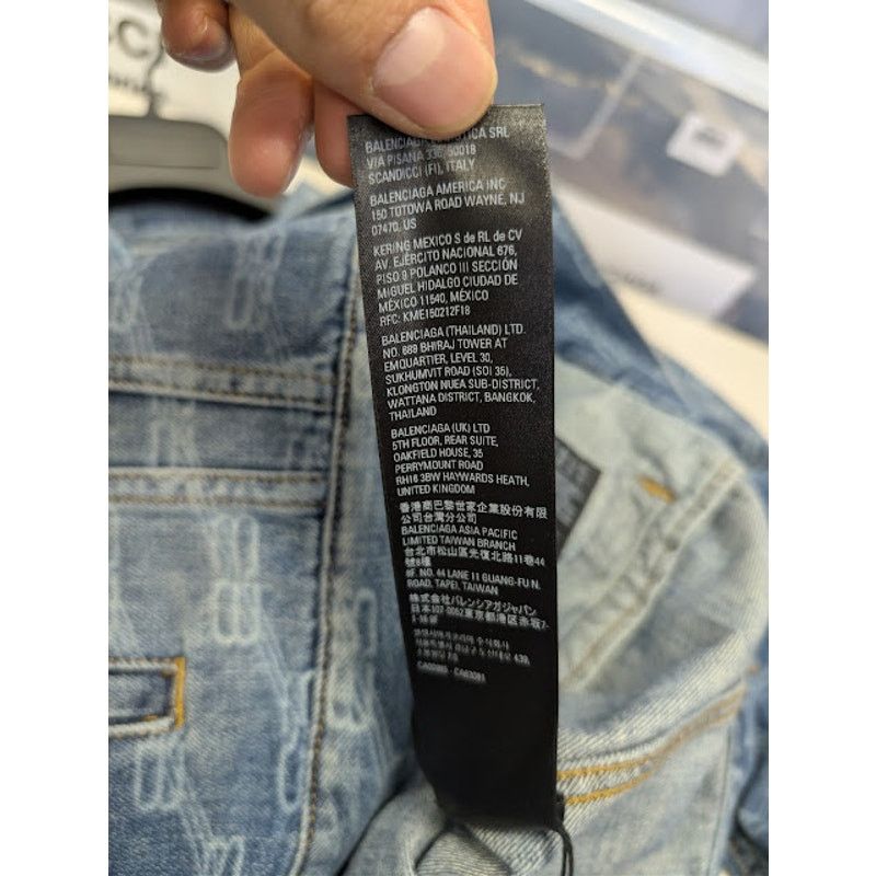 Balenciaga o1rshd1 Large Fit Denim Jacket in Blue Authentic Ring Size US M / EU 48-50 / 2 - 20 Thumbnail