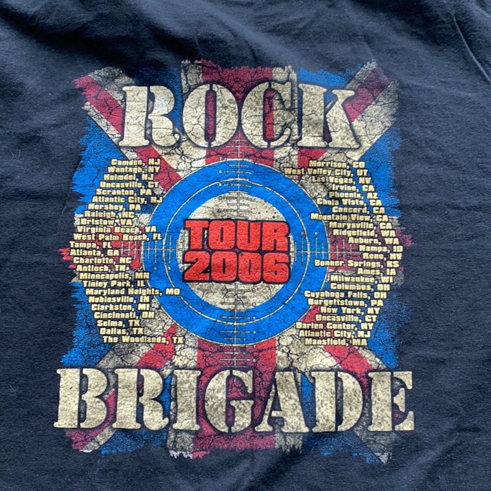 Anvil Def Leopard 2006 Tour band tee grunge nostalgic tshirt sz L Size L / US 10 / IT 46 - 4 Thumbnail
