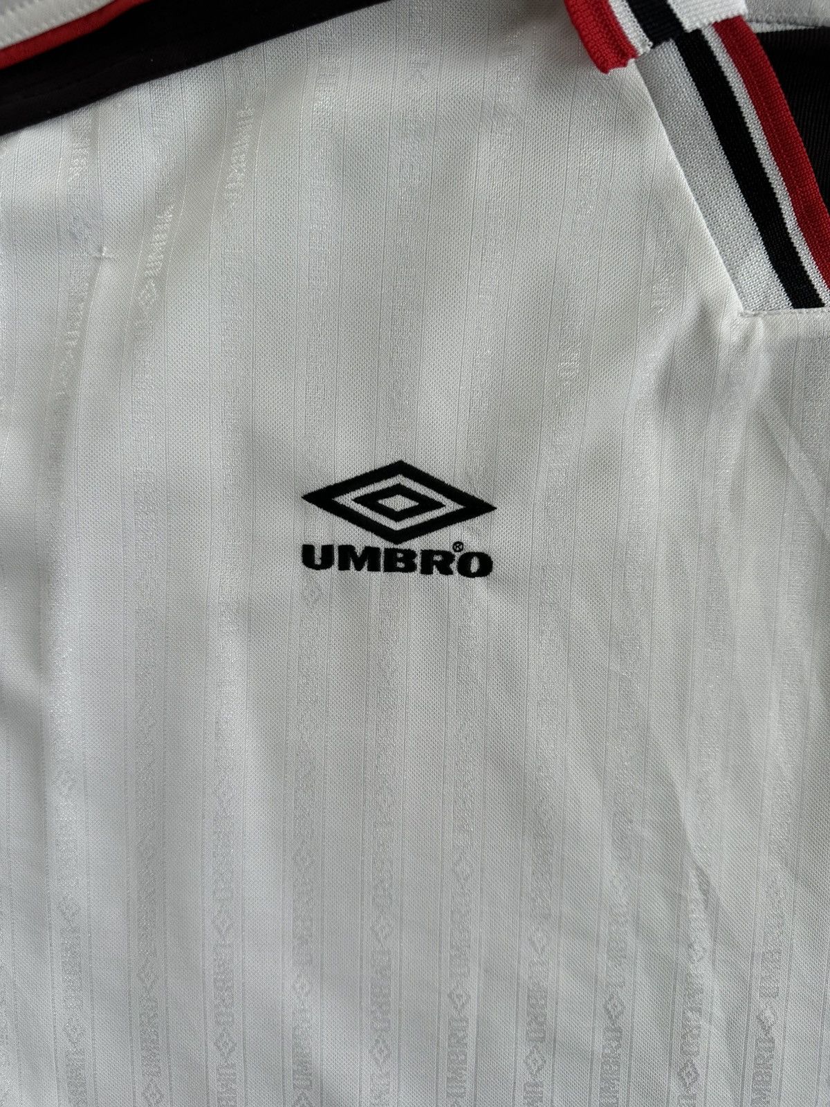 Umbro VINTAGE UMBRO MANCHESTER UNITED 98/99 TRAINING JERSEY Size US M / EU 48-50 / 2 - 3 Thumbnail