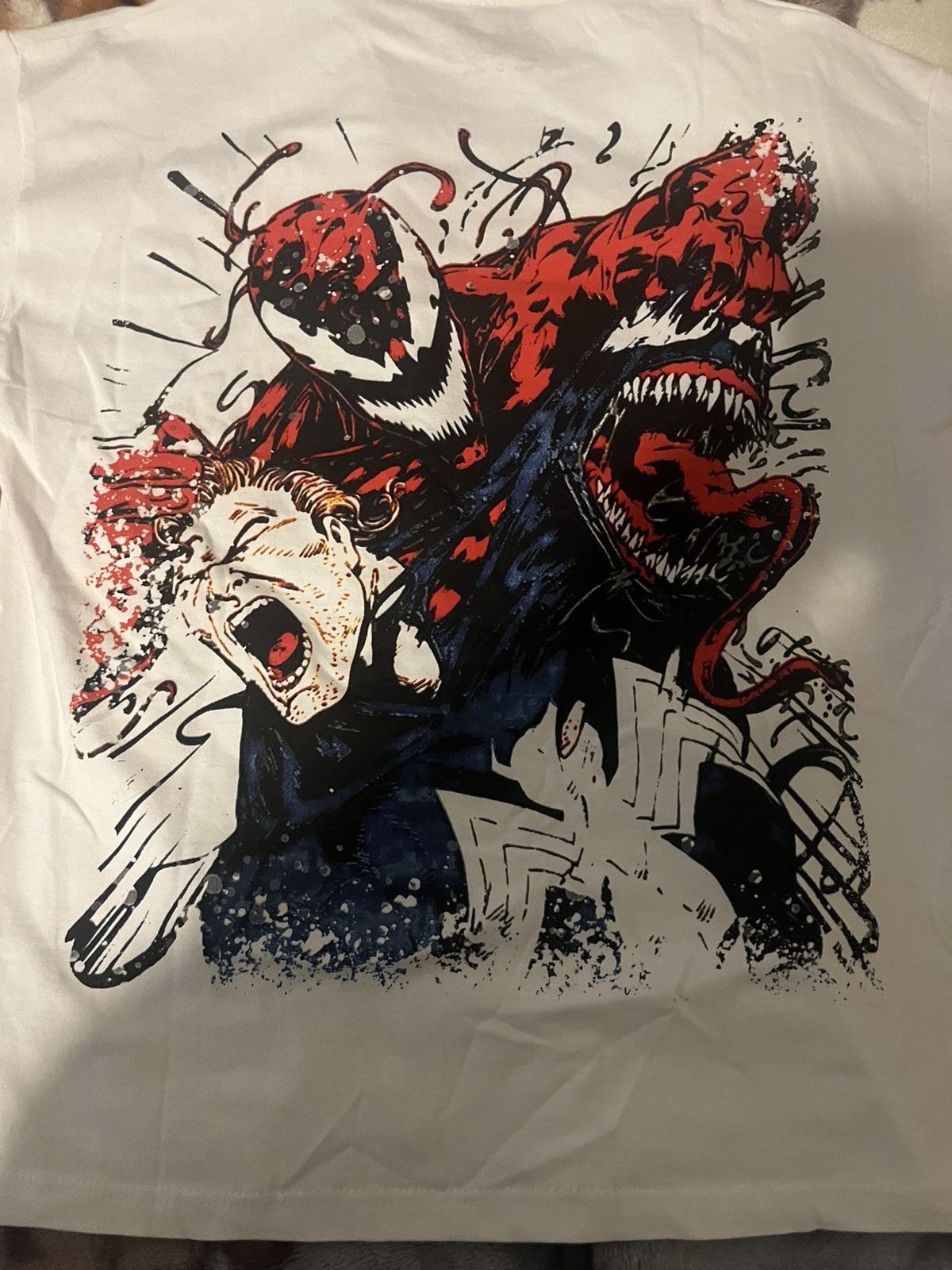 Sergio Calabasas Sergio Calabasas Venom Carnage shirt with stickers Size US S / EU 44-46 / 1 - 2 Thumbnail