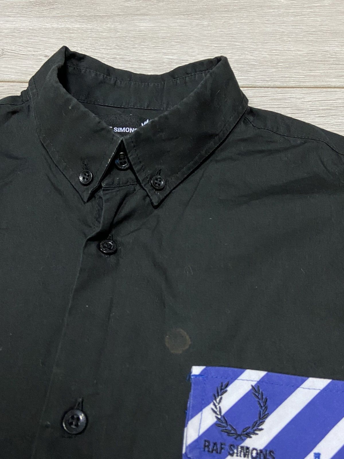 Raf Simons Raf Simons Fred Perry shirt buttons Size US L / EU 52-54 / 3 - 10 Thumbnail