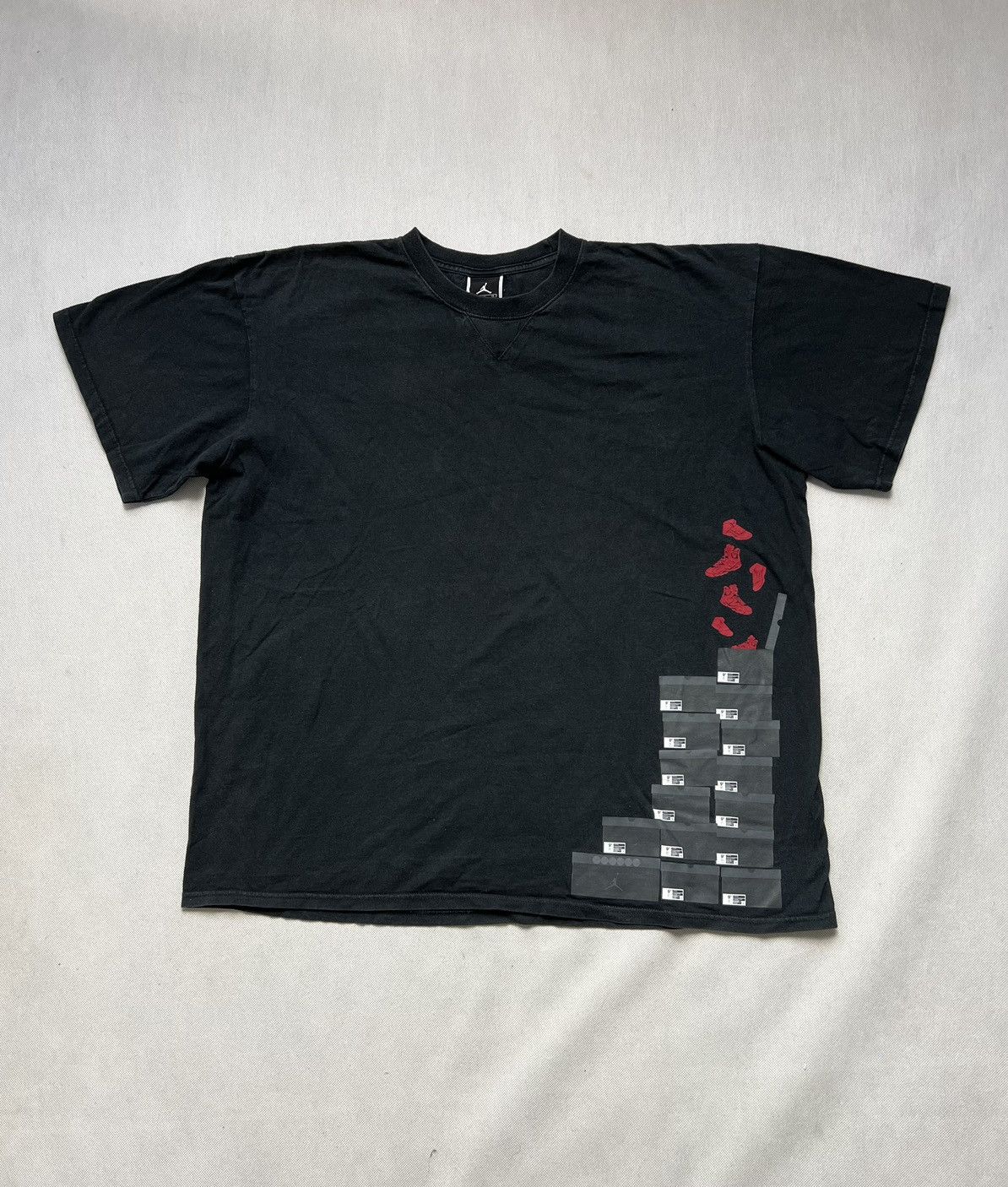 Jordan Brand × Nike × Vintage Baggy Tshirt Nike Jordan Shoes Boxy Vintage Size US XL / EU 56 / 4 - 2 Thumbnail
