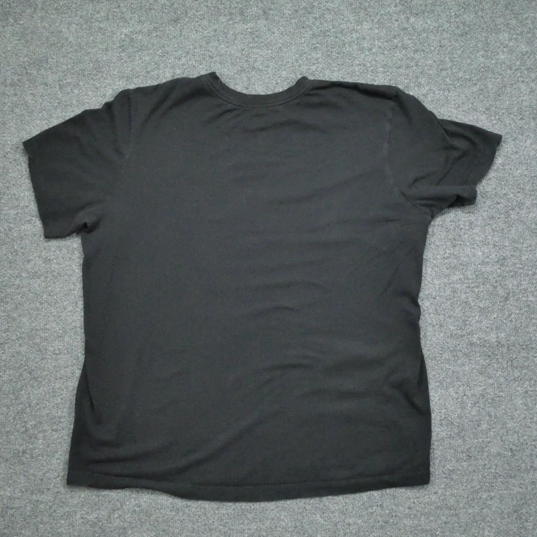 Nike Nike T Shirt Mens Large Black Swoosh Logo Gold Flags Tee Size US L / EU 52-54 / 3 - 6 Thumbnail